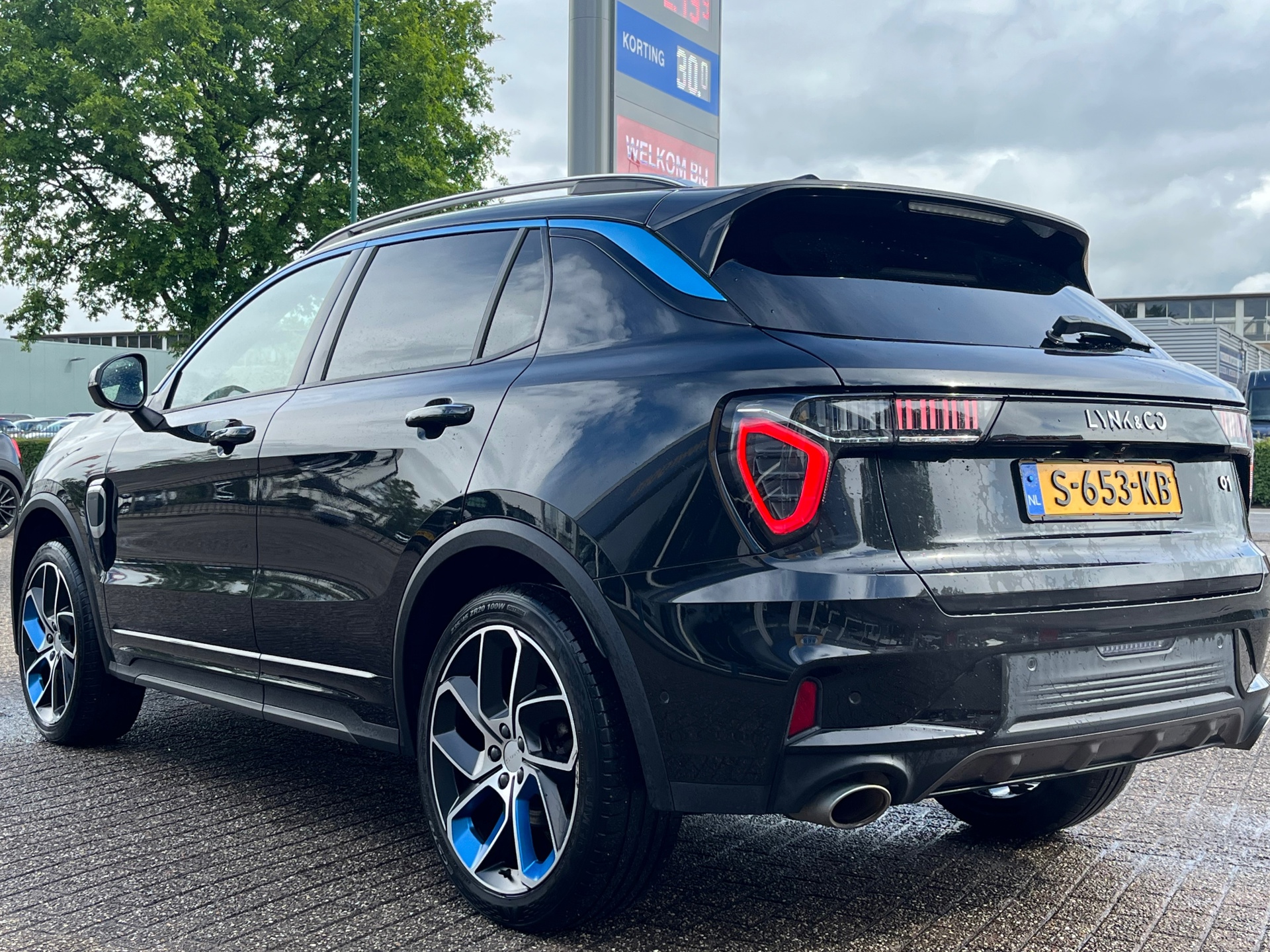 Foto van Lynk&co LYNK & Co 01