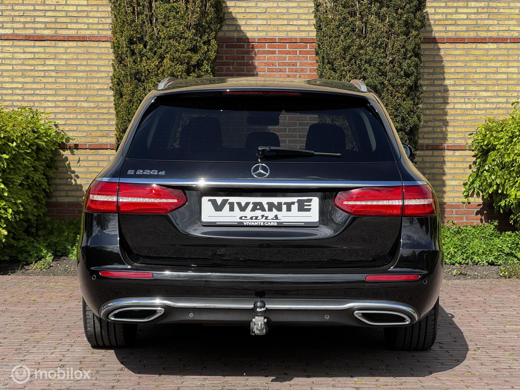 Foto van Mercedes-Benz E 220 D