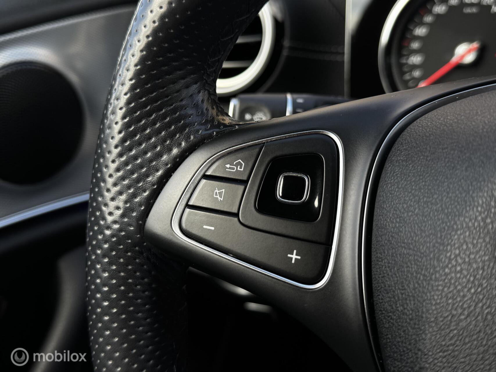 Foto van Mercedes-Benz E 220 D