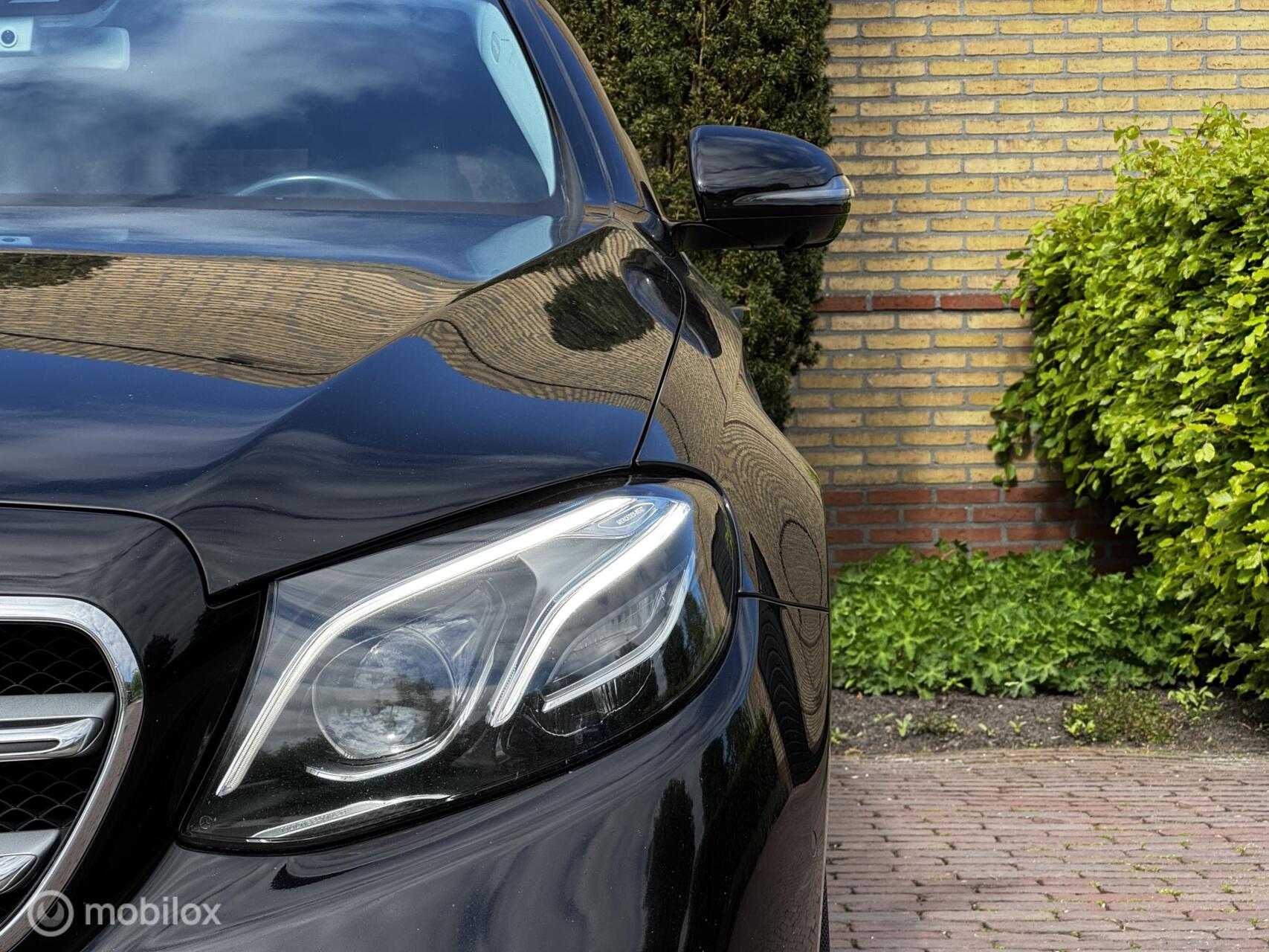 Foto van Mercedes-Benz E 220 D