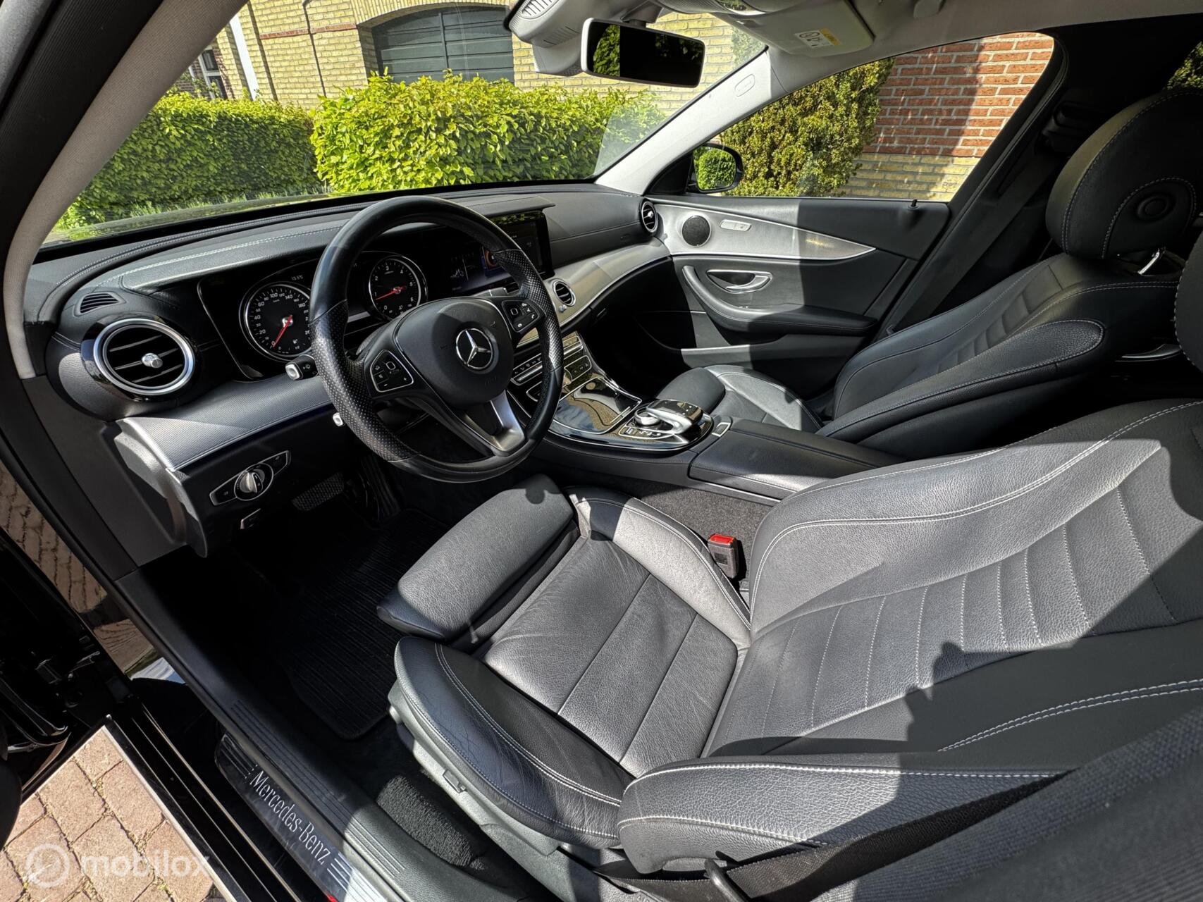 Foto van Mercedes-Benz E 220 D