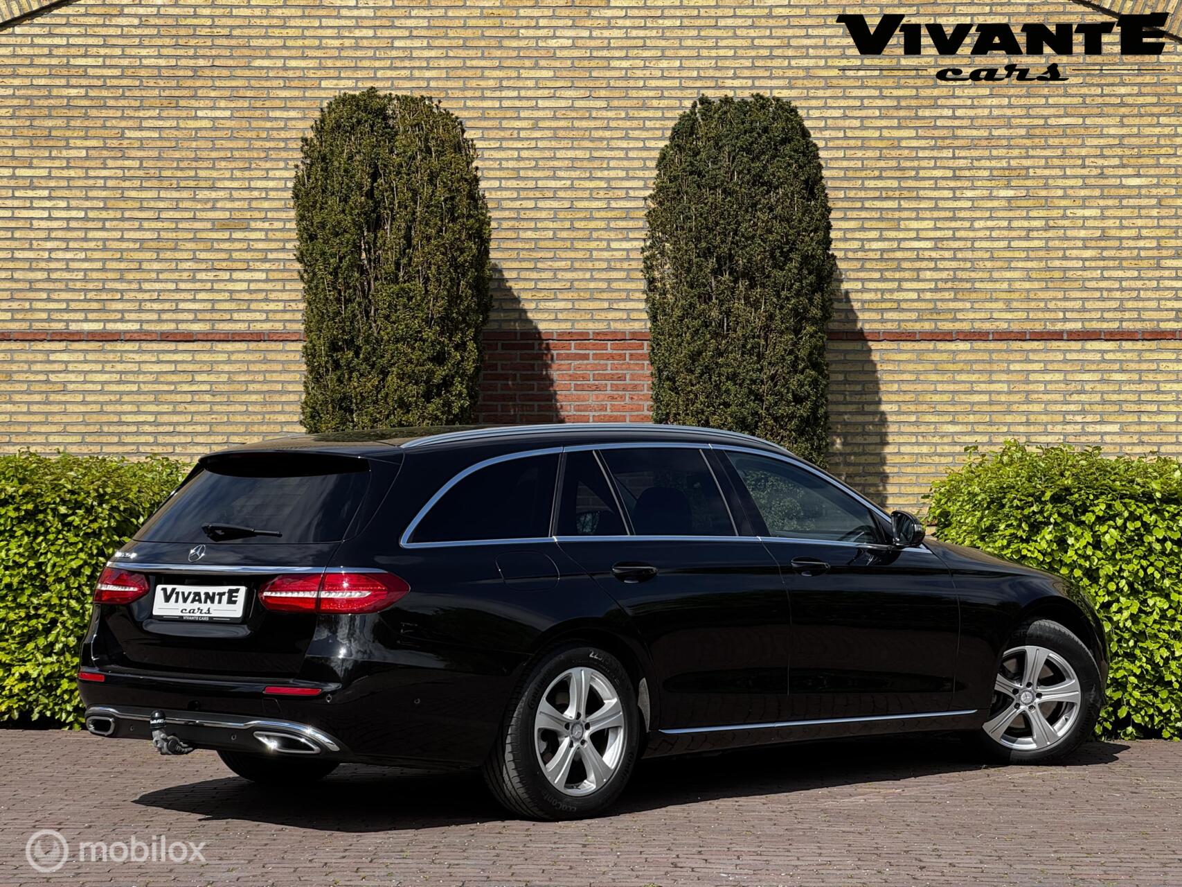 Foto van Mercedes-Benz E 220 D