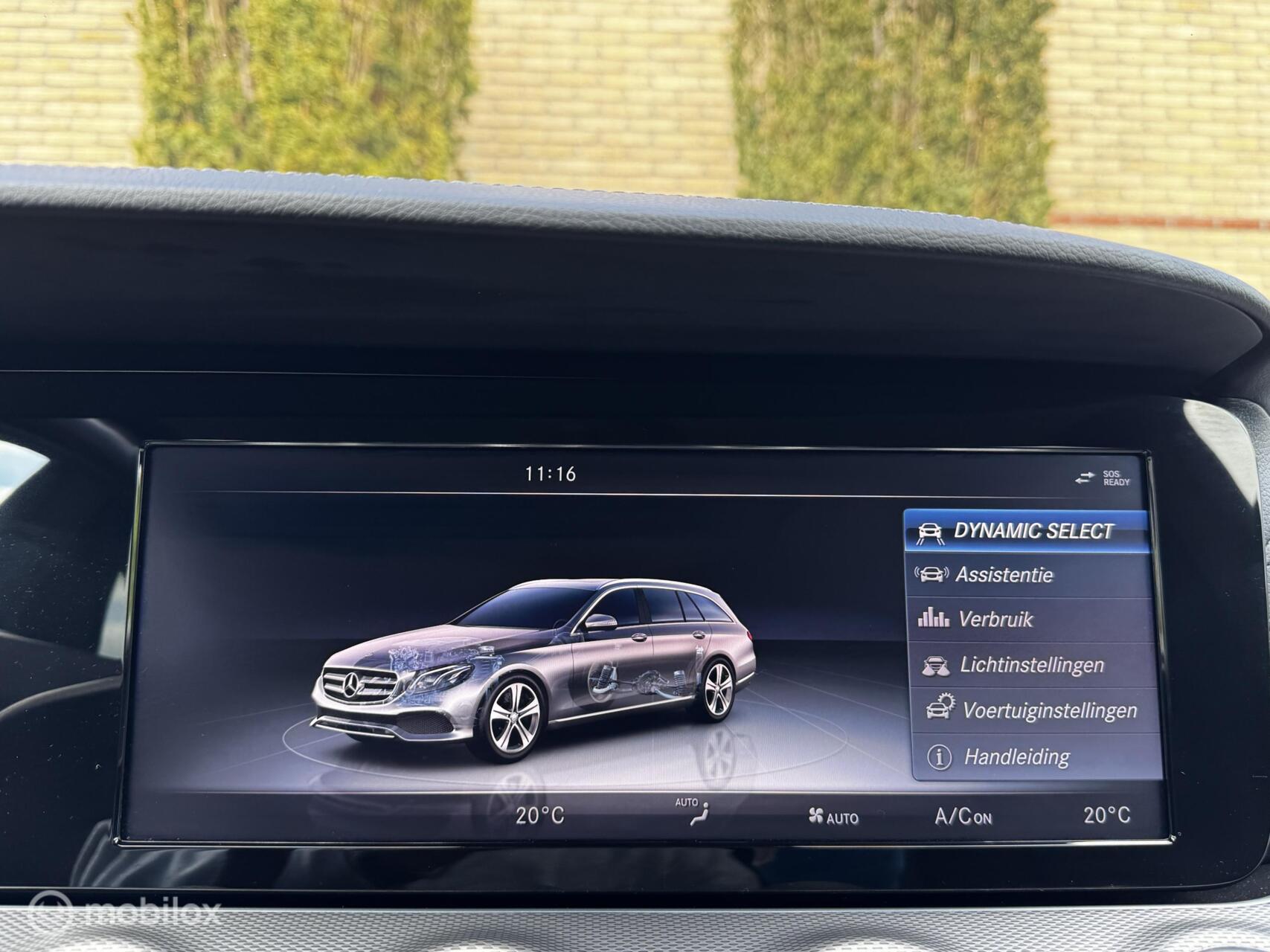 Foto van Mercedes-Benz E 220 D
