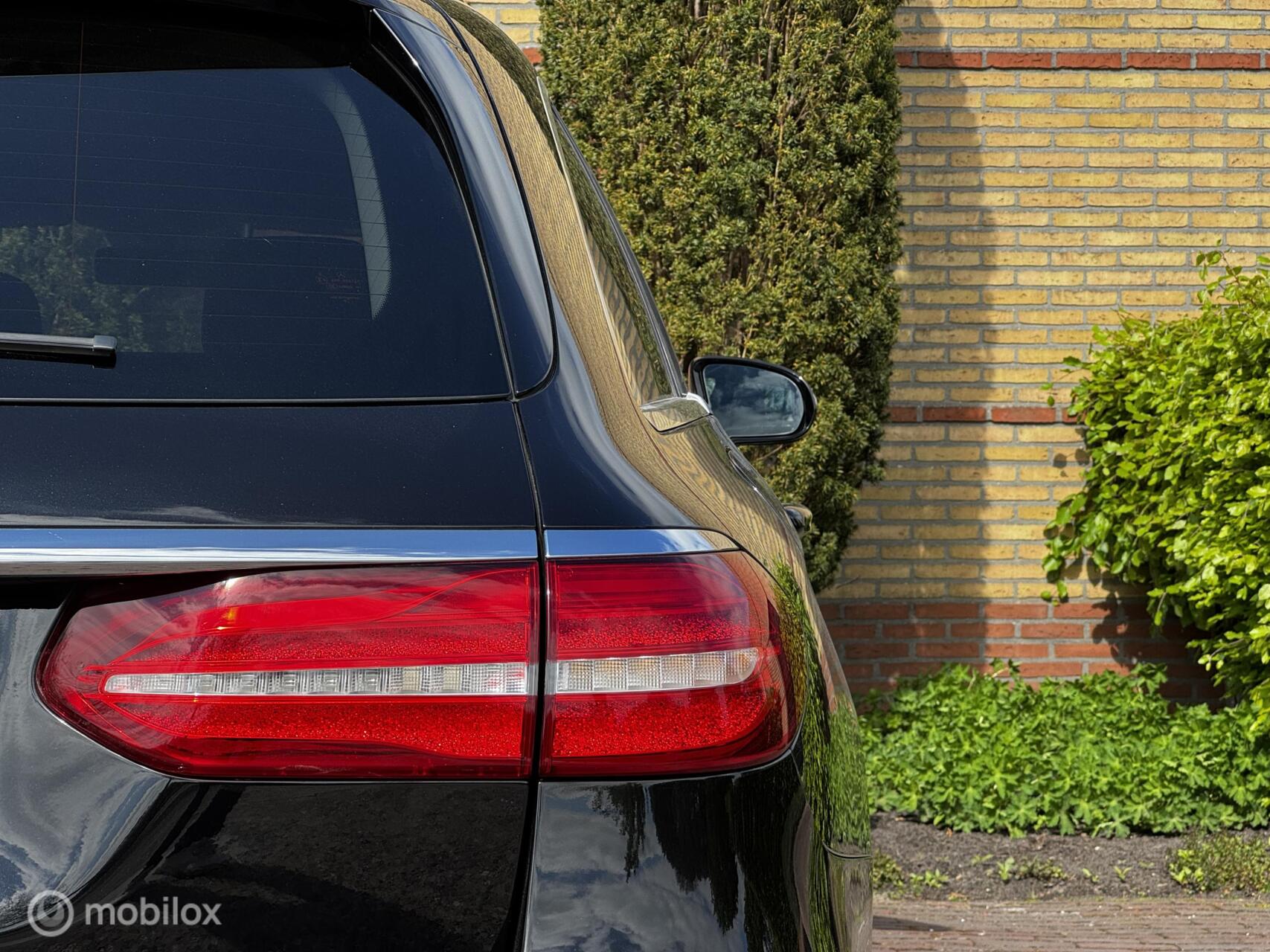 Foto van Mercedes-Benz E 220 D