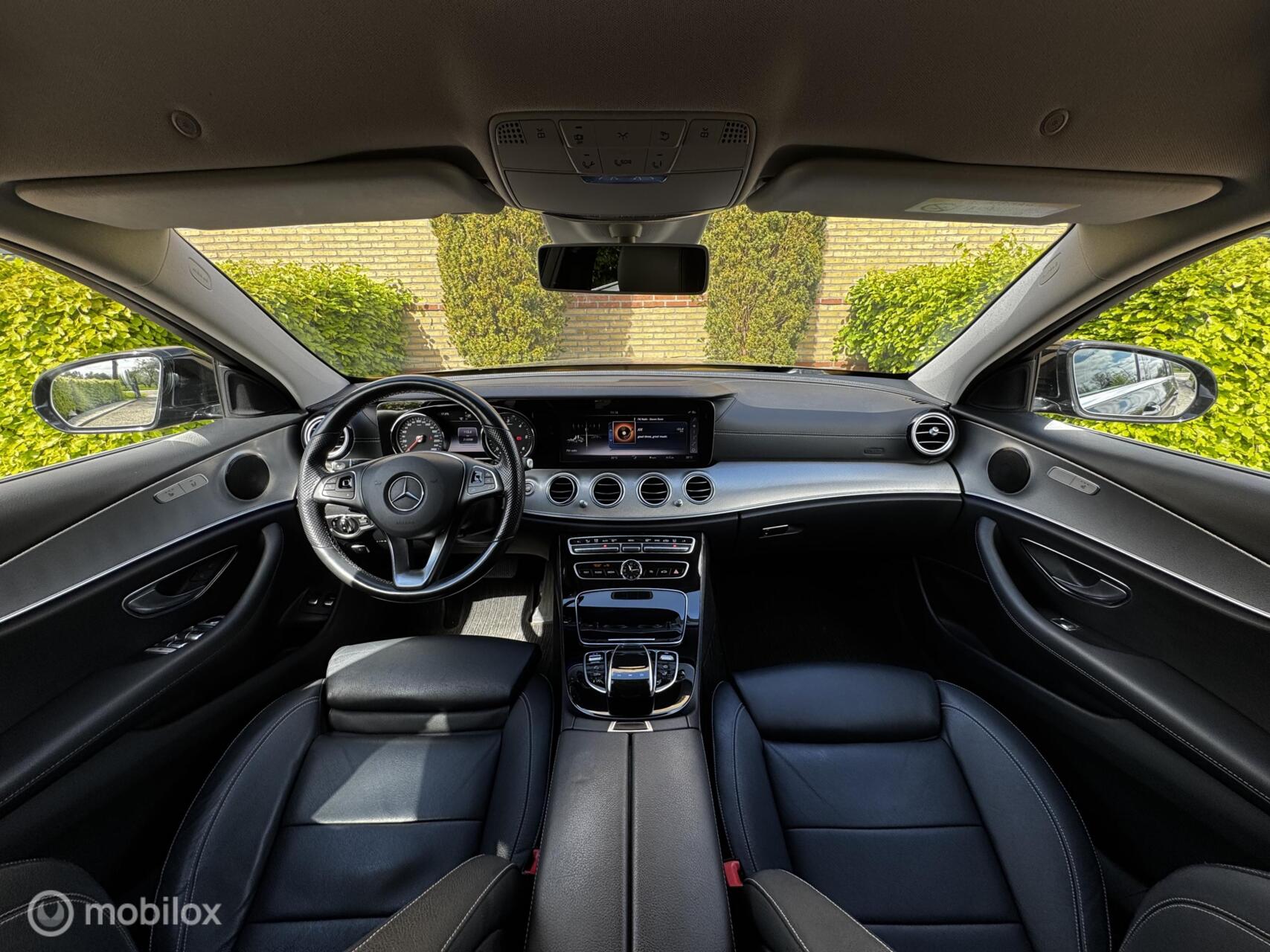 Foto van Mercedes-Benz E 220 D