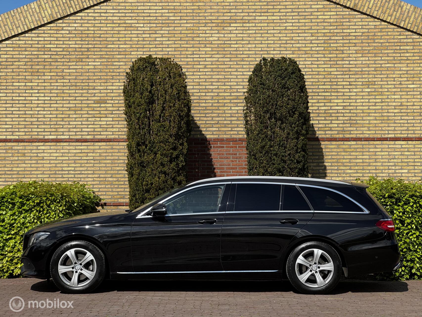 Foto van Mercedes-Benz E 220 D