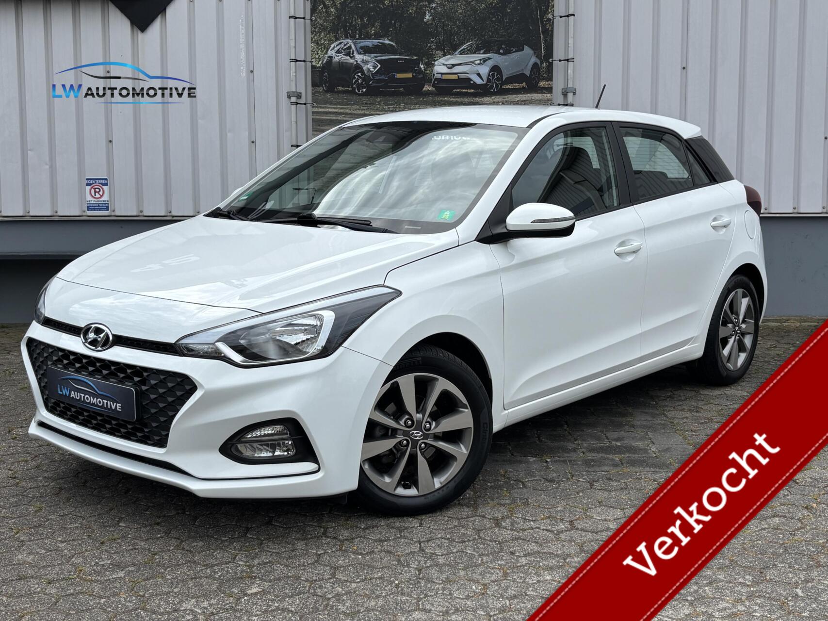 Hyundai I20 1.2 HP i-Motion Comfort | Cruise Control | Trekhaak | 16'' velgen 2018 - voorkant