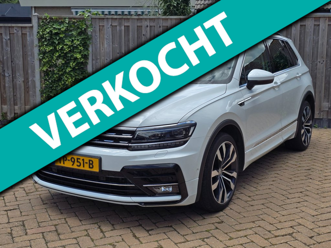 Volkswagen Tiguan 2.0 TSI 4Motion R-Line-Highline Trek,Cam,20 Inch,App. 2017 - voorkant