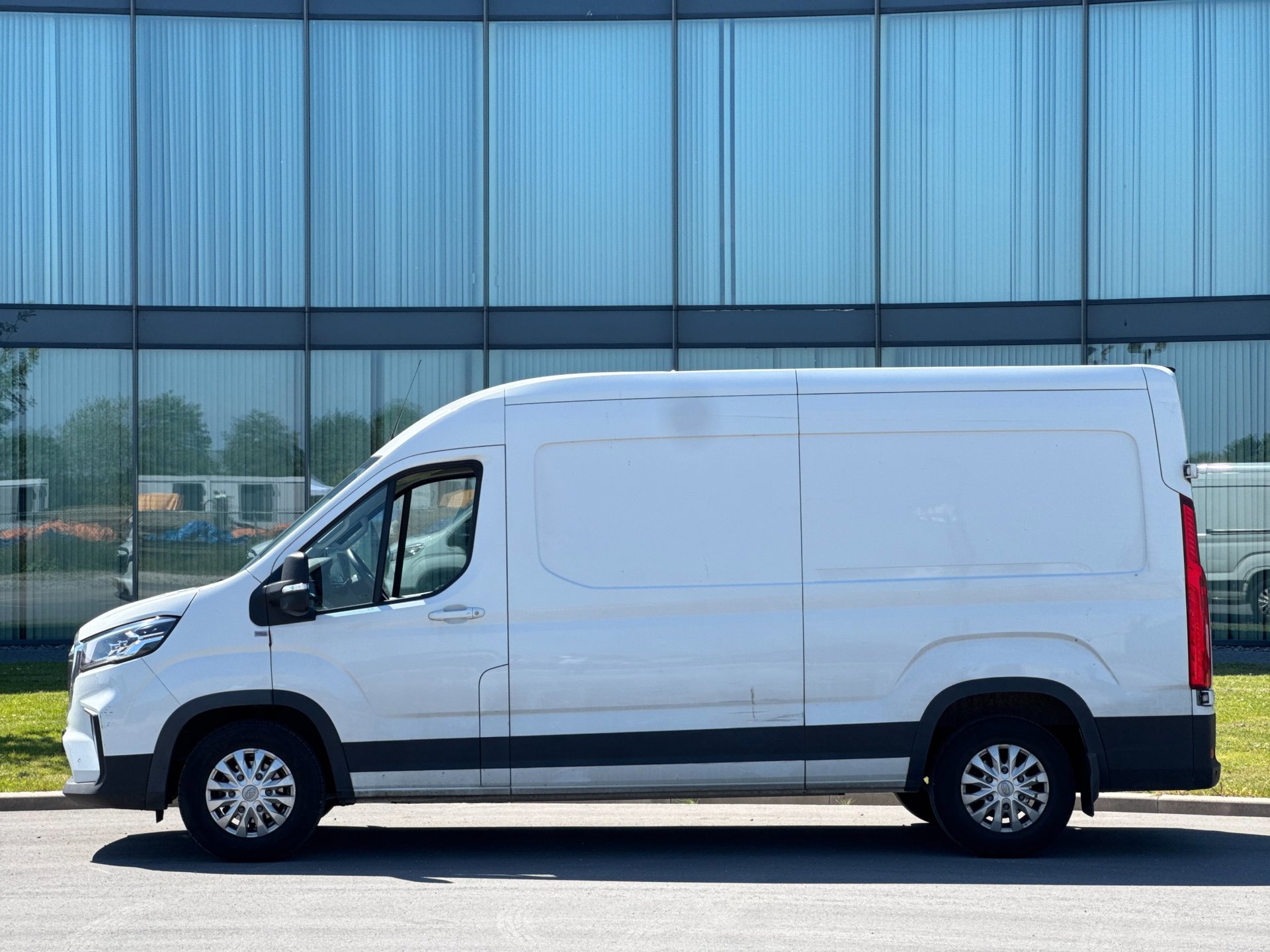 Foto van Maxus Maxus Edeliver 9