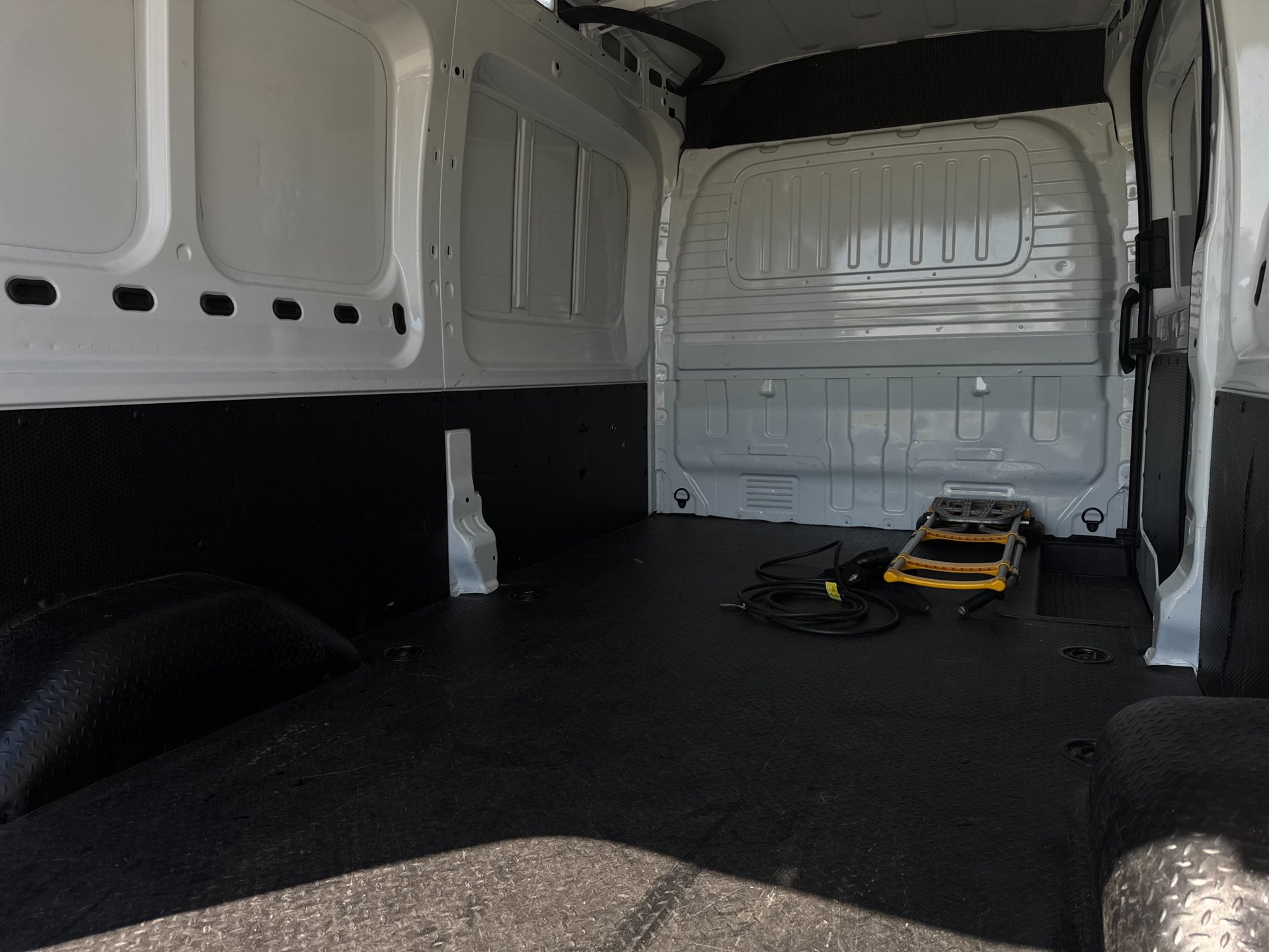 Foto van Maxus Maxus Edeliver 9
