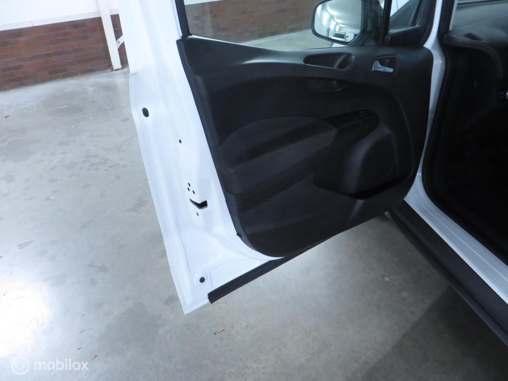 Foto van Ford Transit Courier