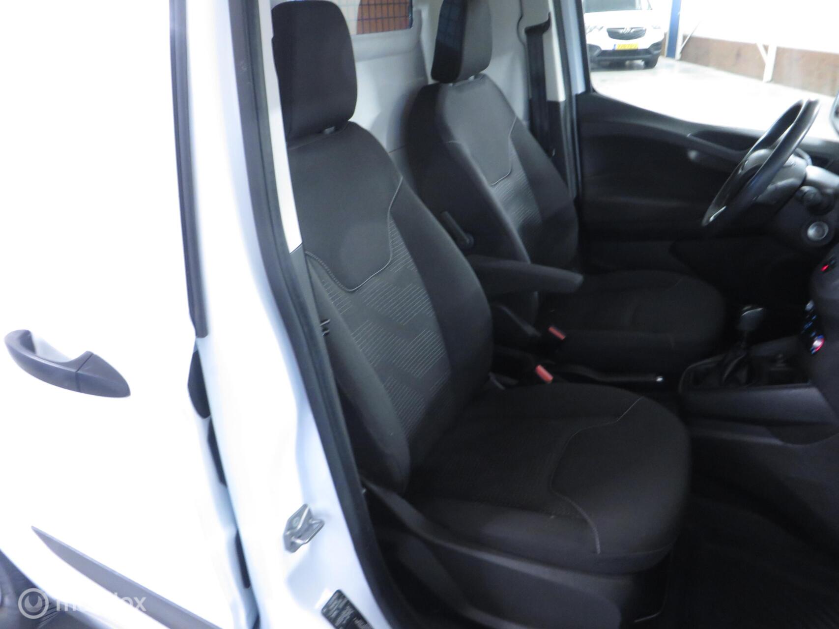 Foto van Ford Transit Courier