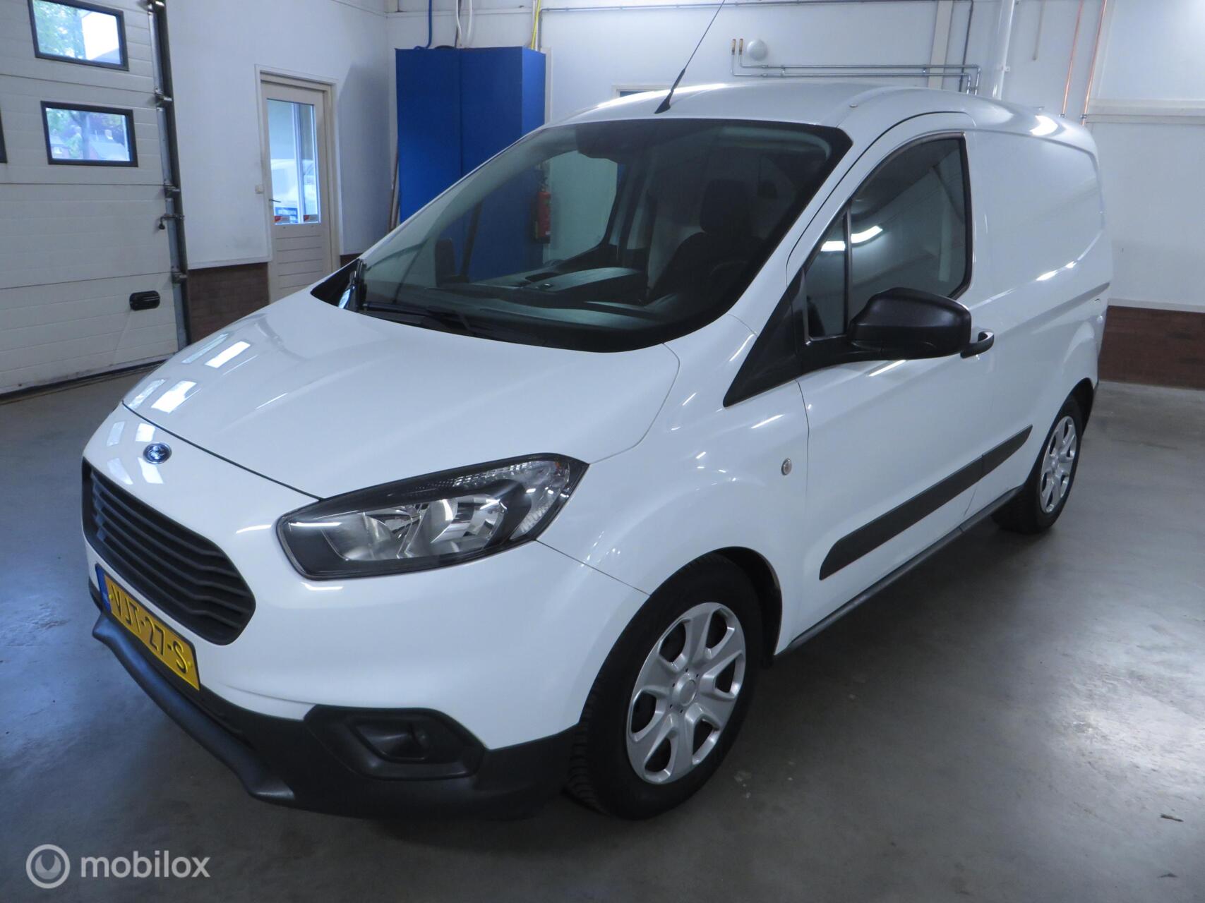 Foto van Ford Transit Courier