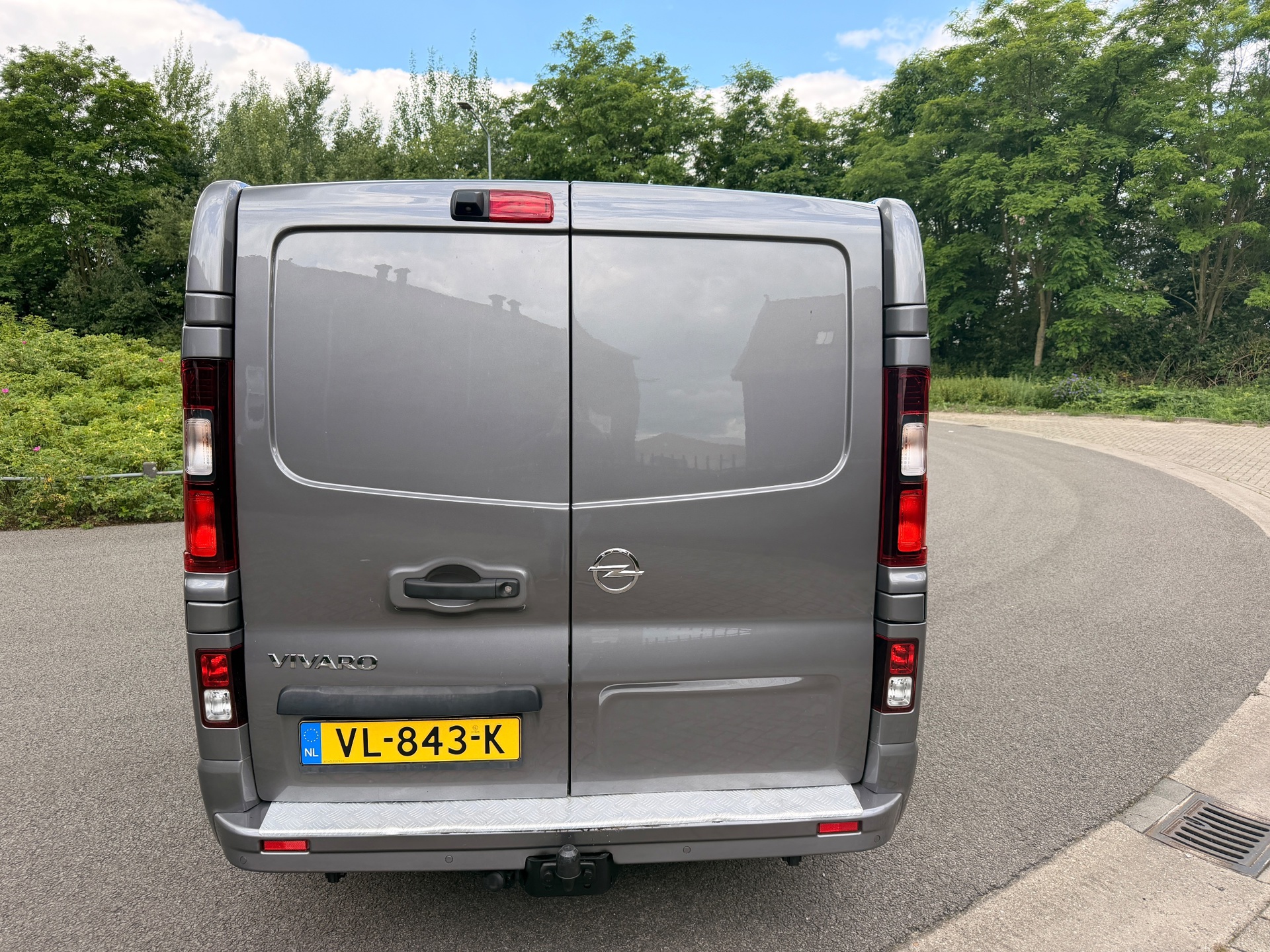 Foto van Opel Vivaro-b