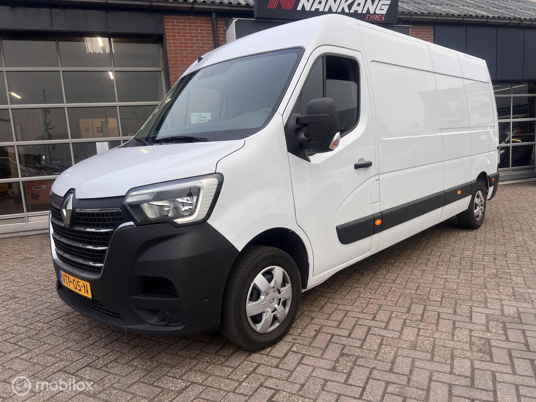Renault Master T35 2.3 dCi 150 L3H2 Maxi Nieuwstaat. 2023 - voorkant