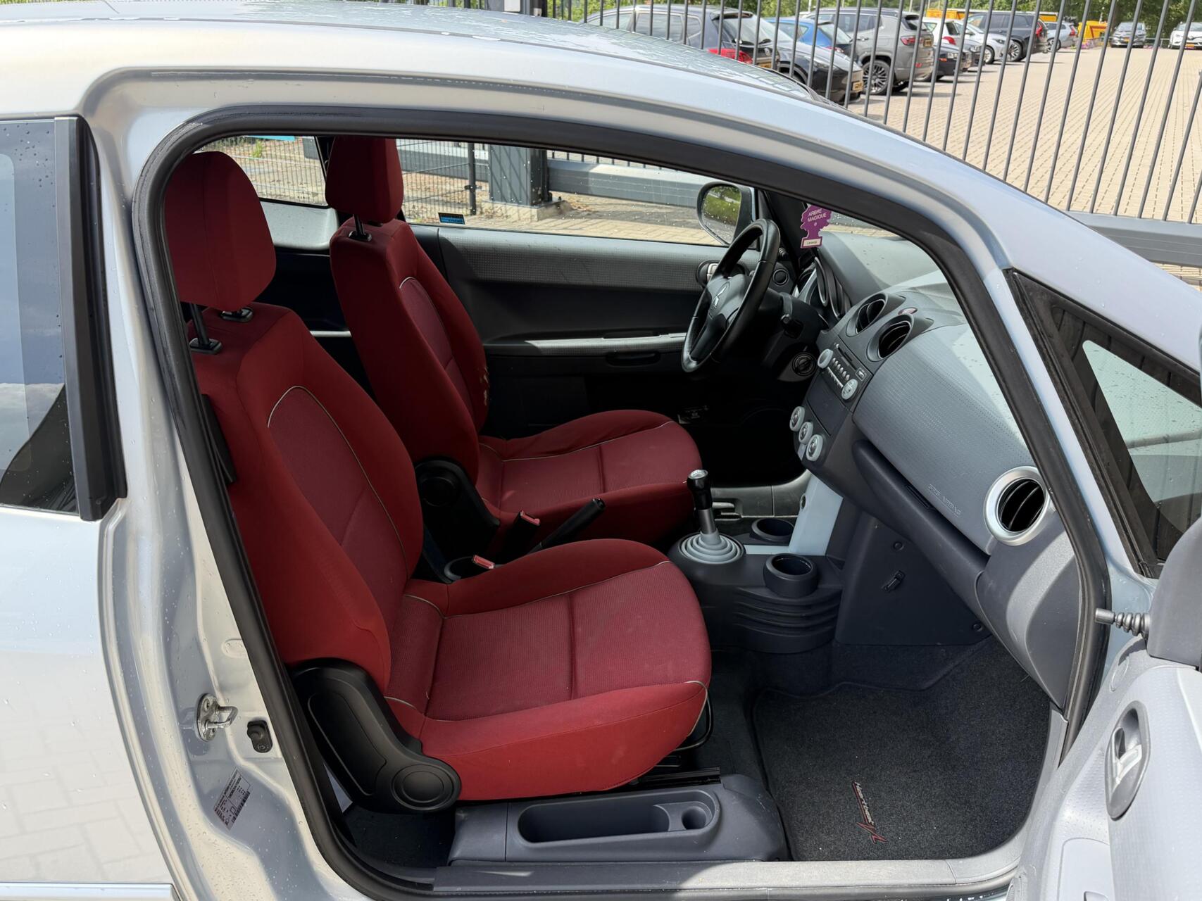 Foto van Mitsubishi Mitsubishi Colt