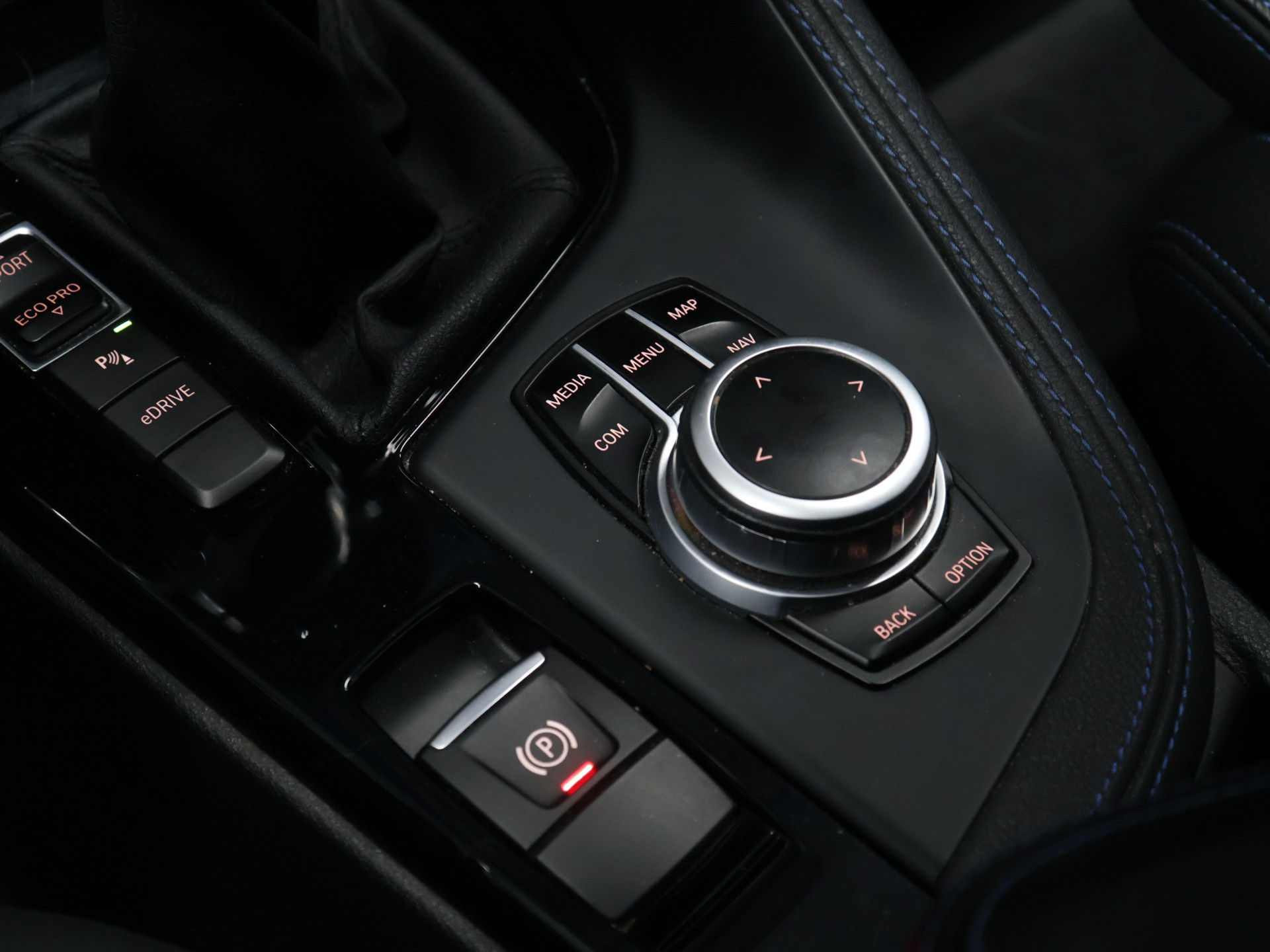 Foto van BMW X1 Xdrive25e