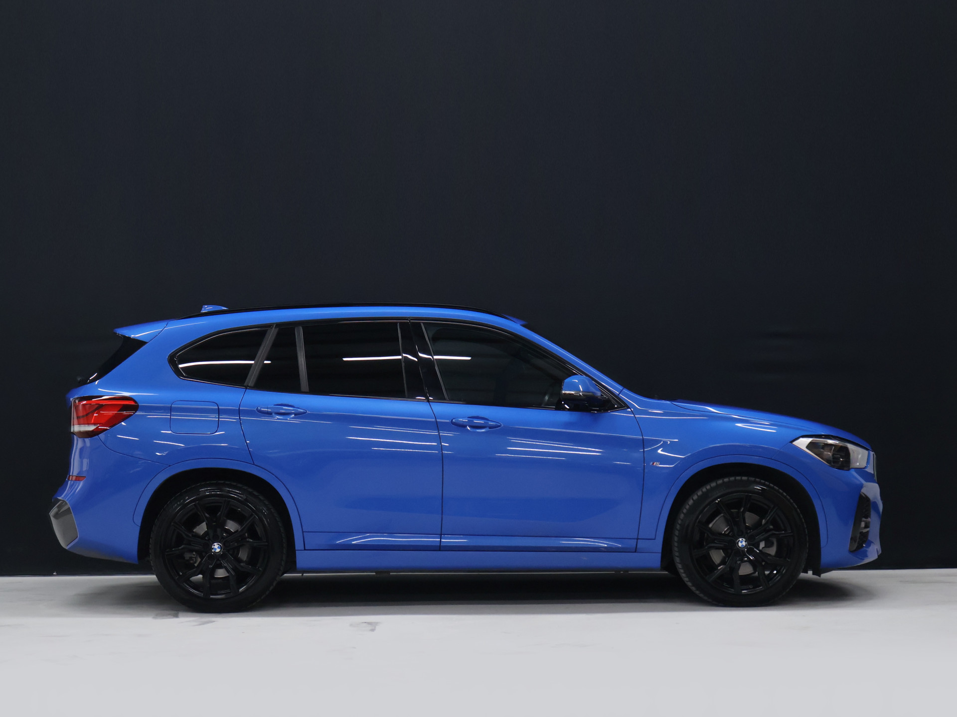 Foto van BMW X1 Xdrive25e