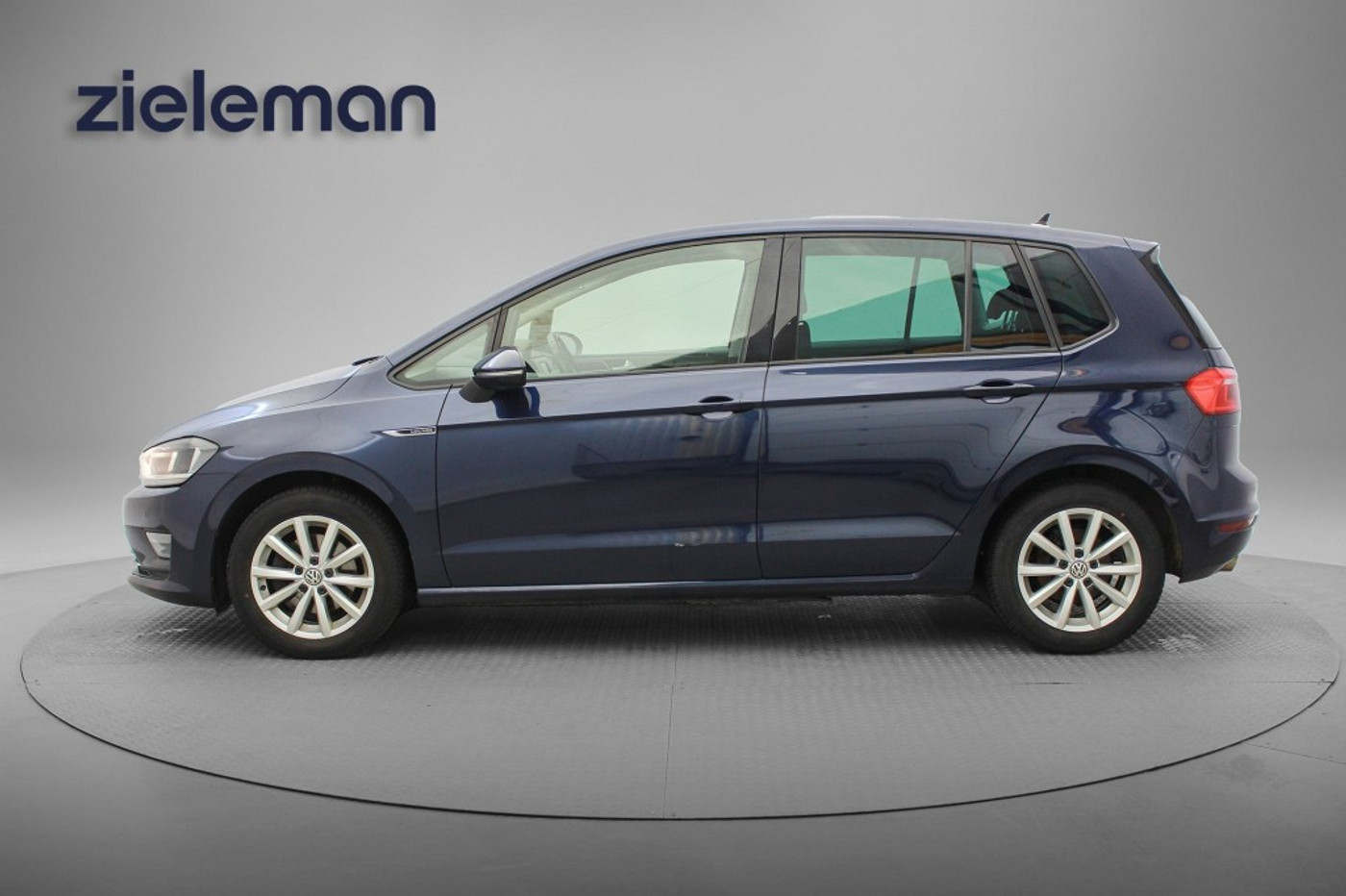 Foto van Volkswagen Golf Sportsvan