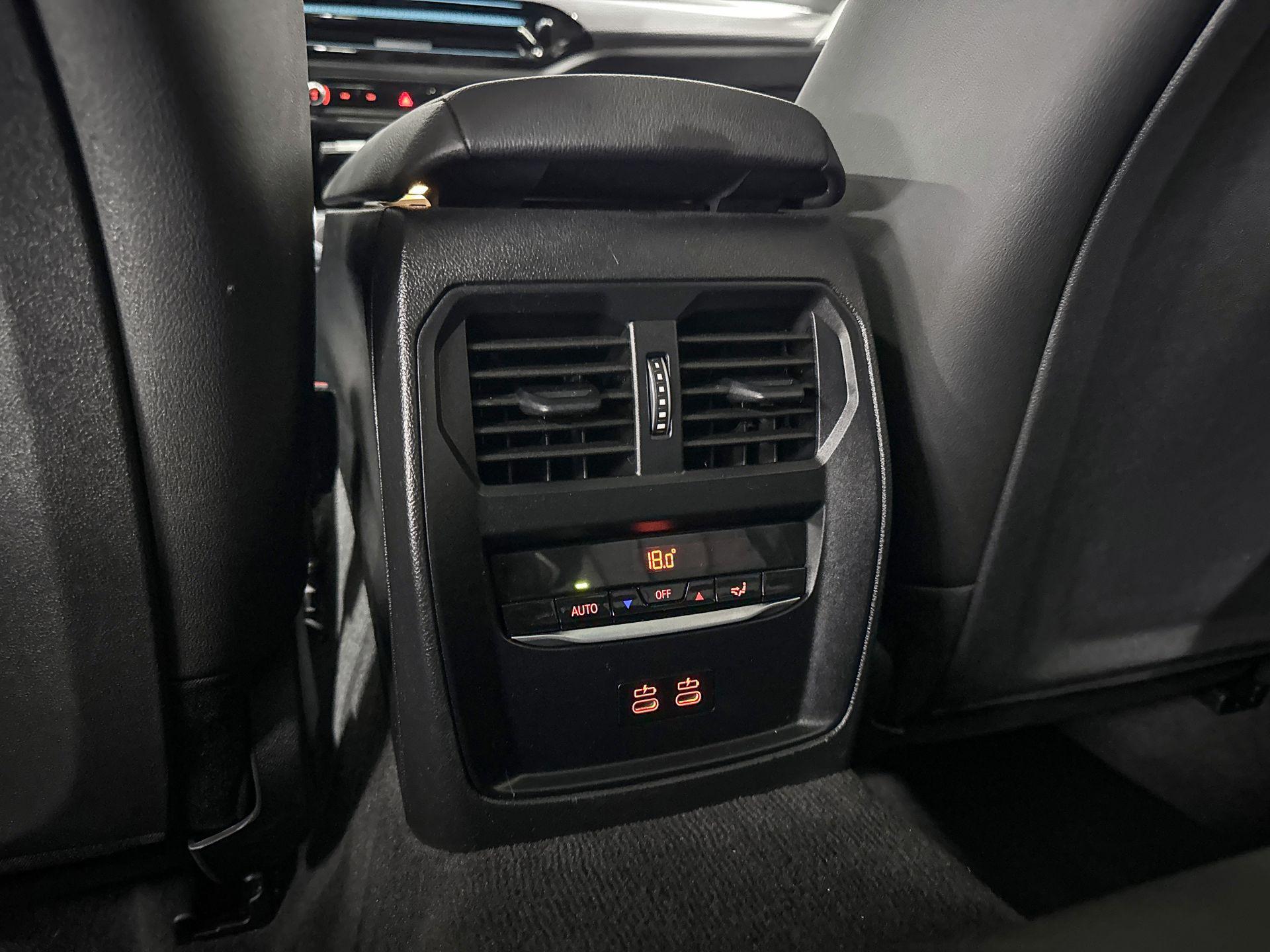 Foto van BMW 330e