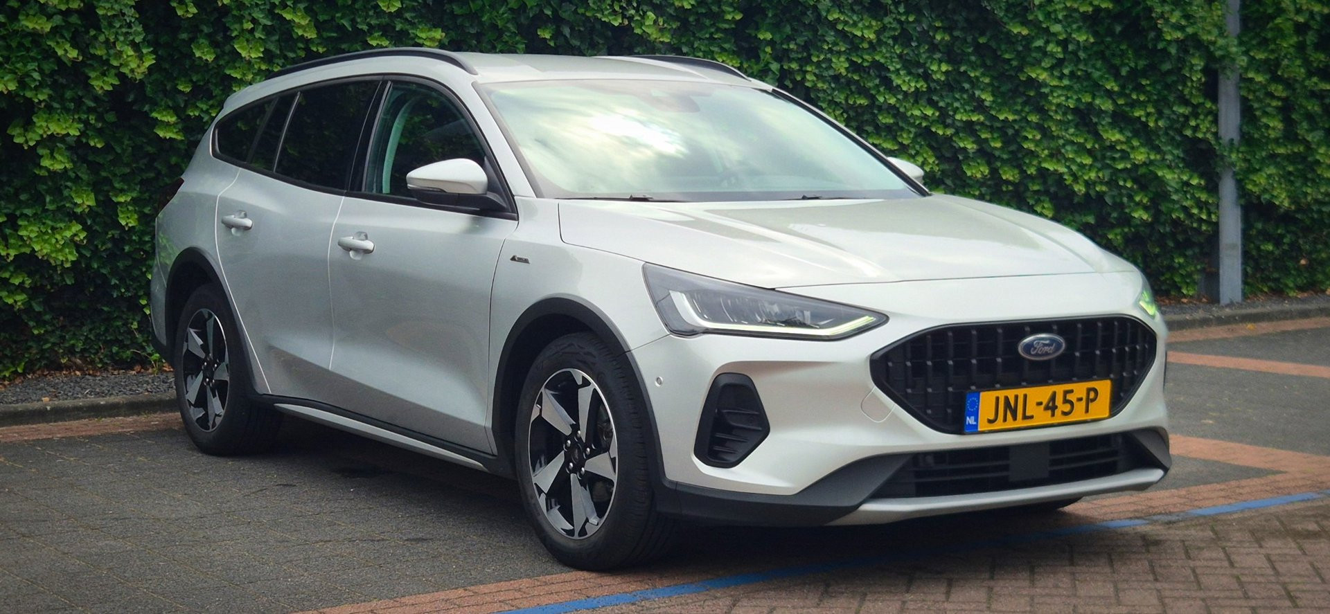 Ford Focus 1.0 EcoBoost Hybrid Active X Cam|Cruise|Stoel en stuurverwarming 2022 - voorkant