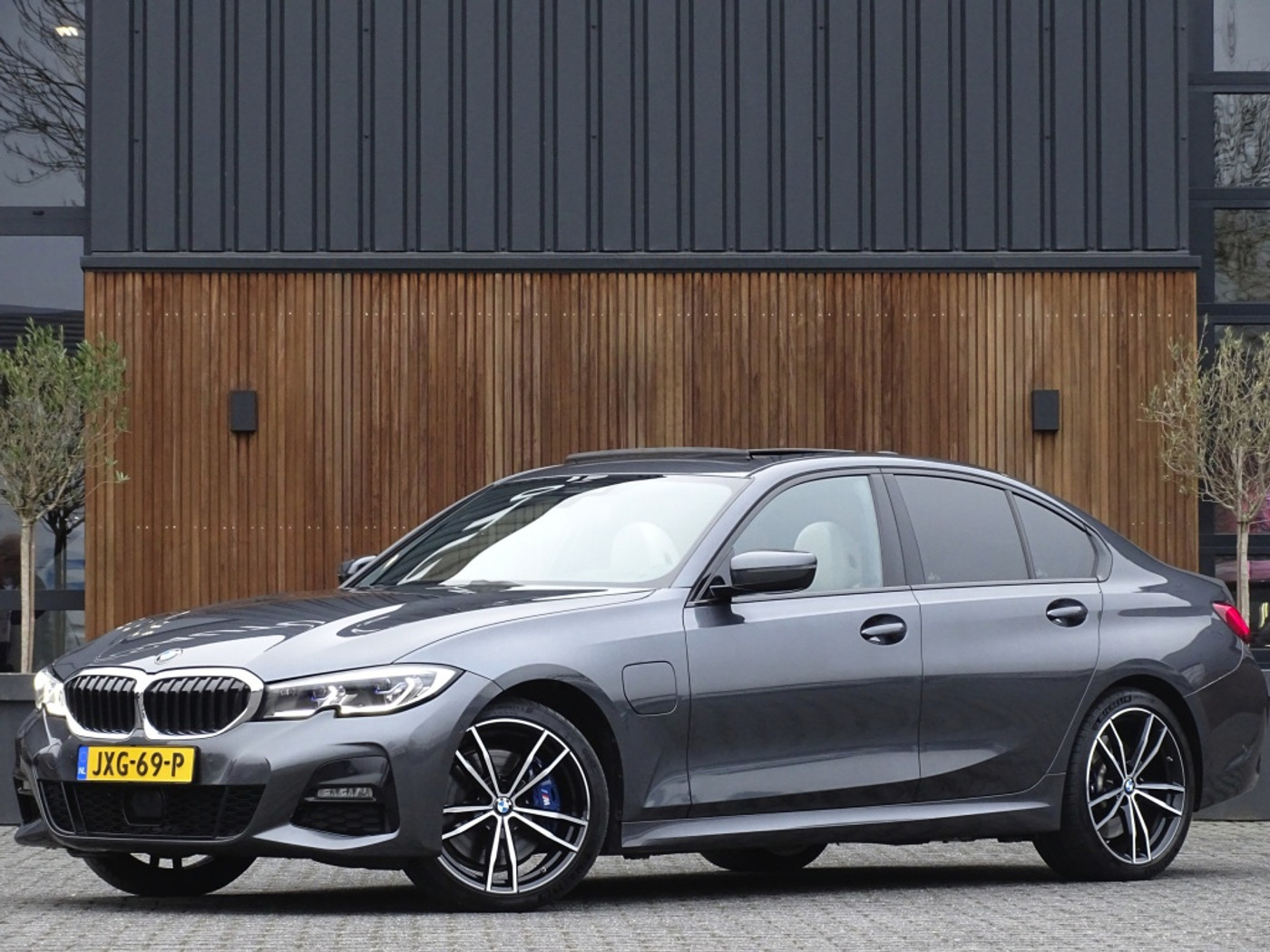 Foto van BMW 330E