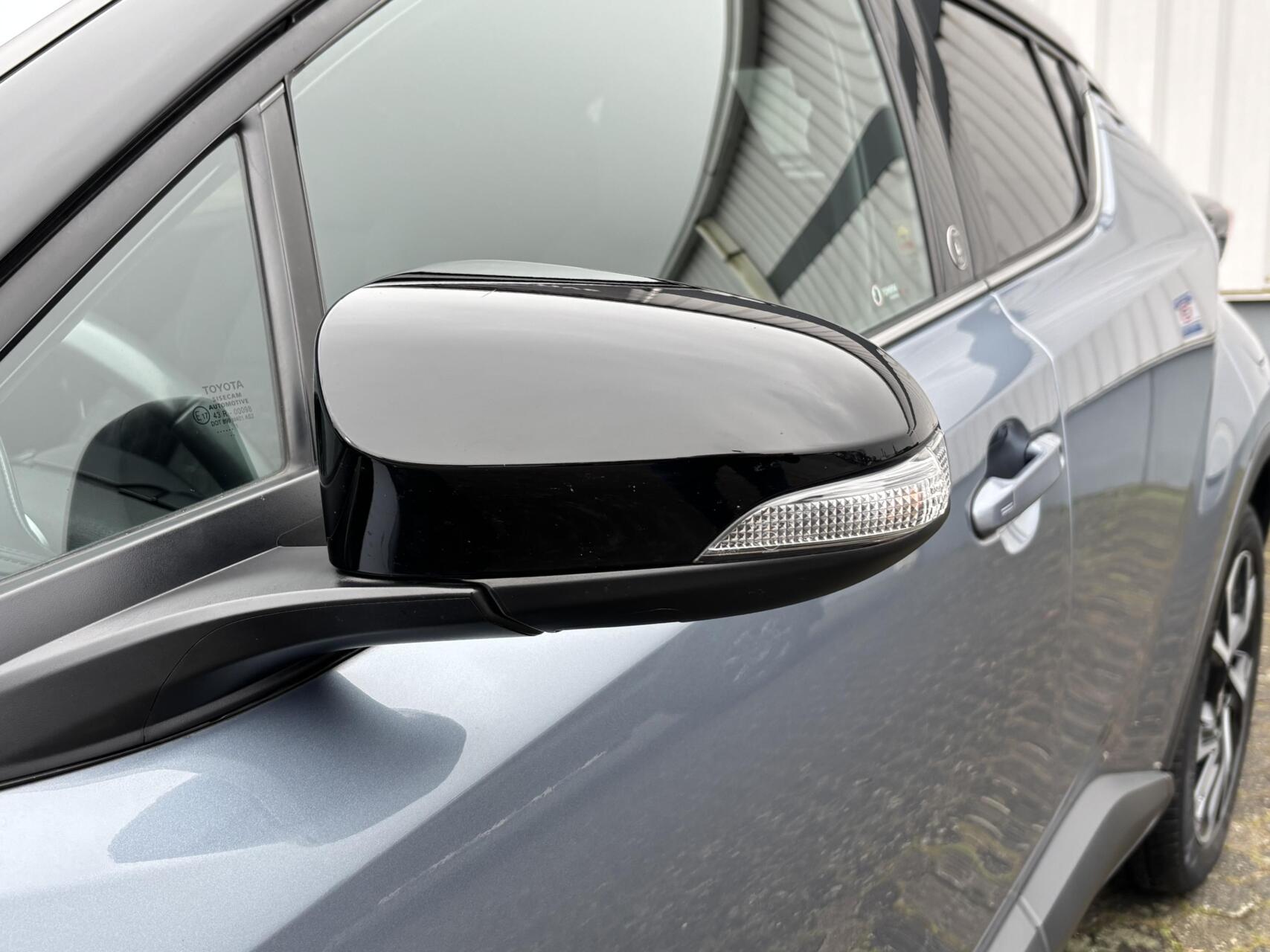 Foto van Toyota Toyota C-hr