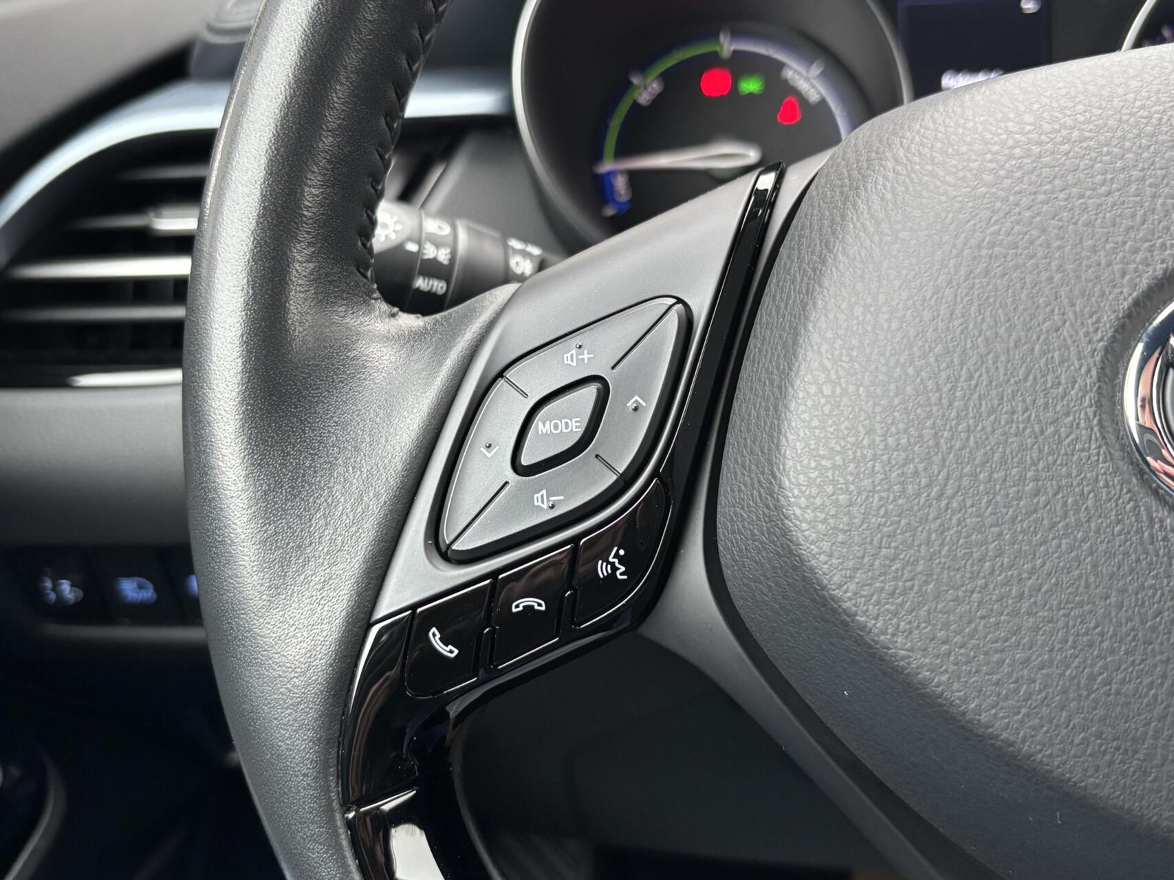 Foto van Toyota Toyota C-hr