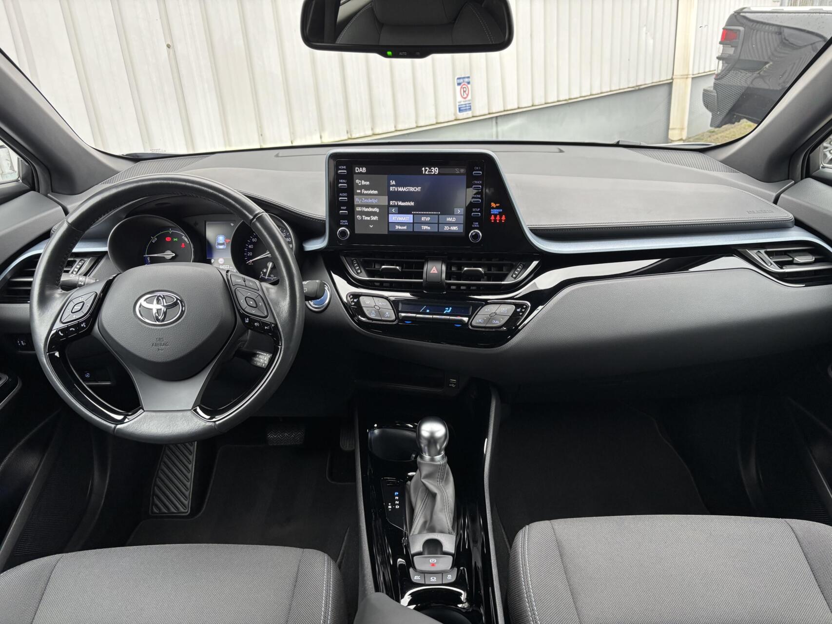 Foto van Toyota Toyota C-hr