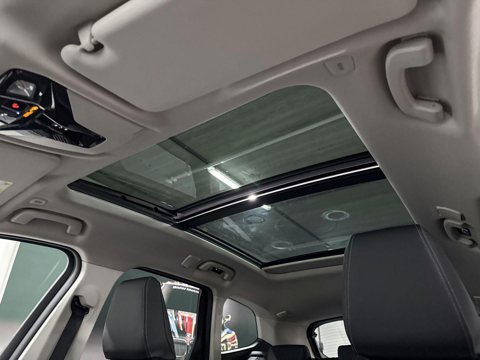 Foto van BMW Ix1 Edrive20