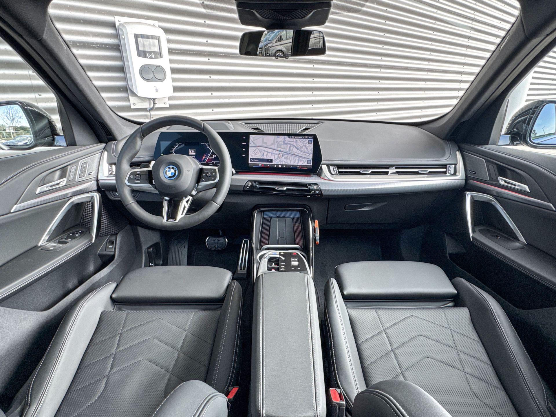 Foto van BMW Ix1 Edrive20