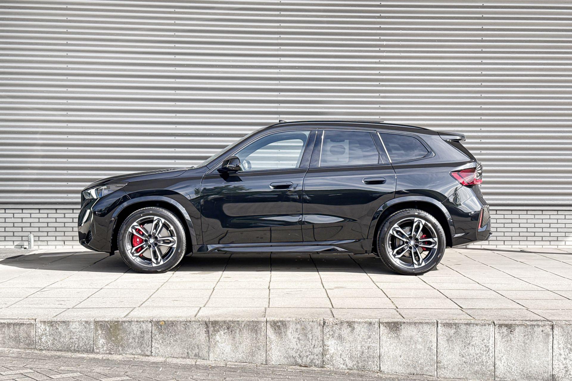 Foto van BMW Ix1 Edrive20