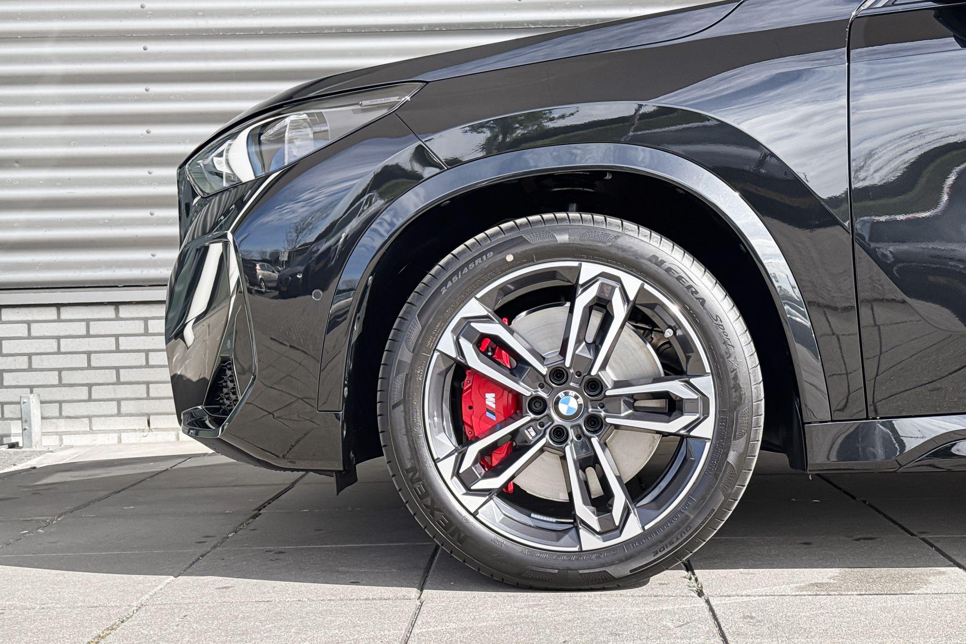 Foto van BMW Ix1 Edrive20