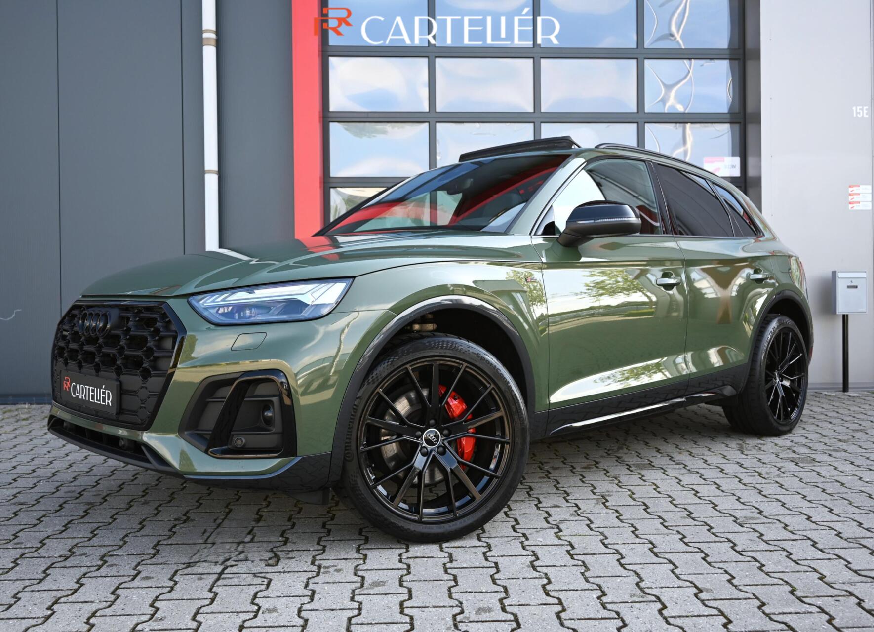 Audi Q5 50 TFSI e S-Line Quattro Competition | RS Leder | Pano | Camera | 21'' | B&O | Keyless | Digitaal Dash | Ambient+ | Matrix Led |Nav | Stoelverwarming voor + achter | Cruise | Carplay / Android Auto | Warmtewerend & geluidswerend glas 2022 - voorkant