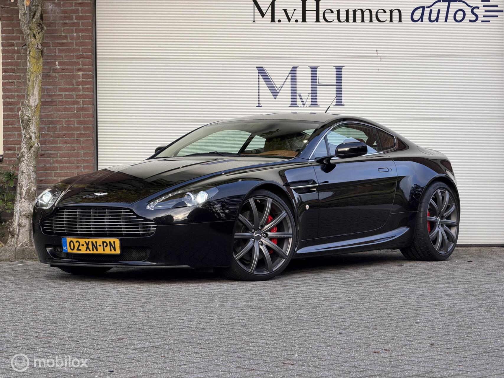 Foto van ASTON MARTIN V8 VANTAGE