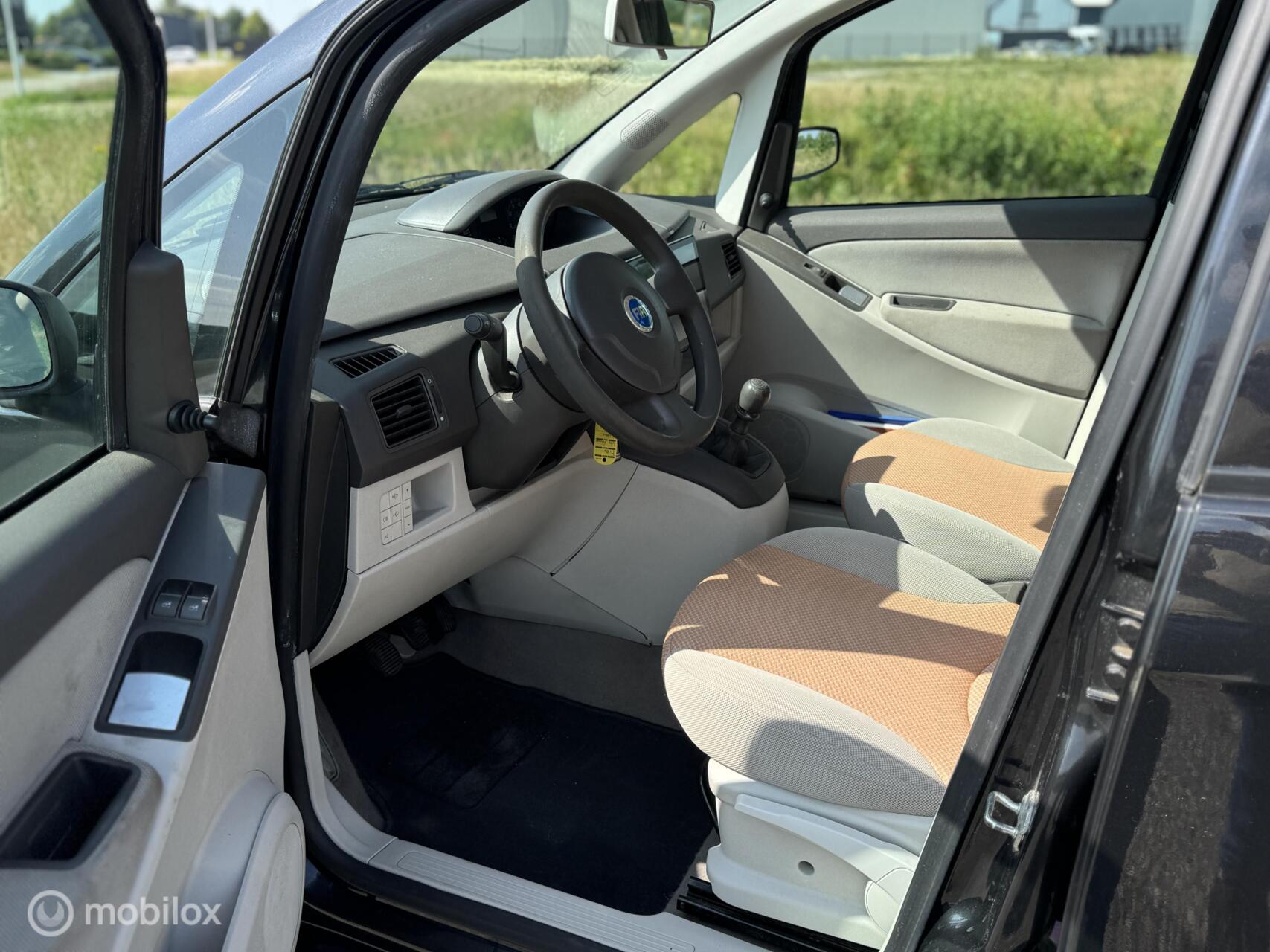 Foto van Fiat Fiat Idea