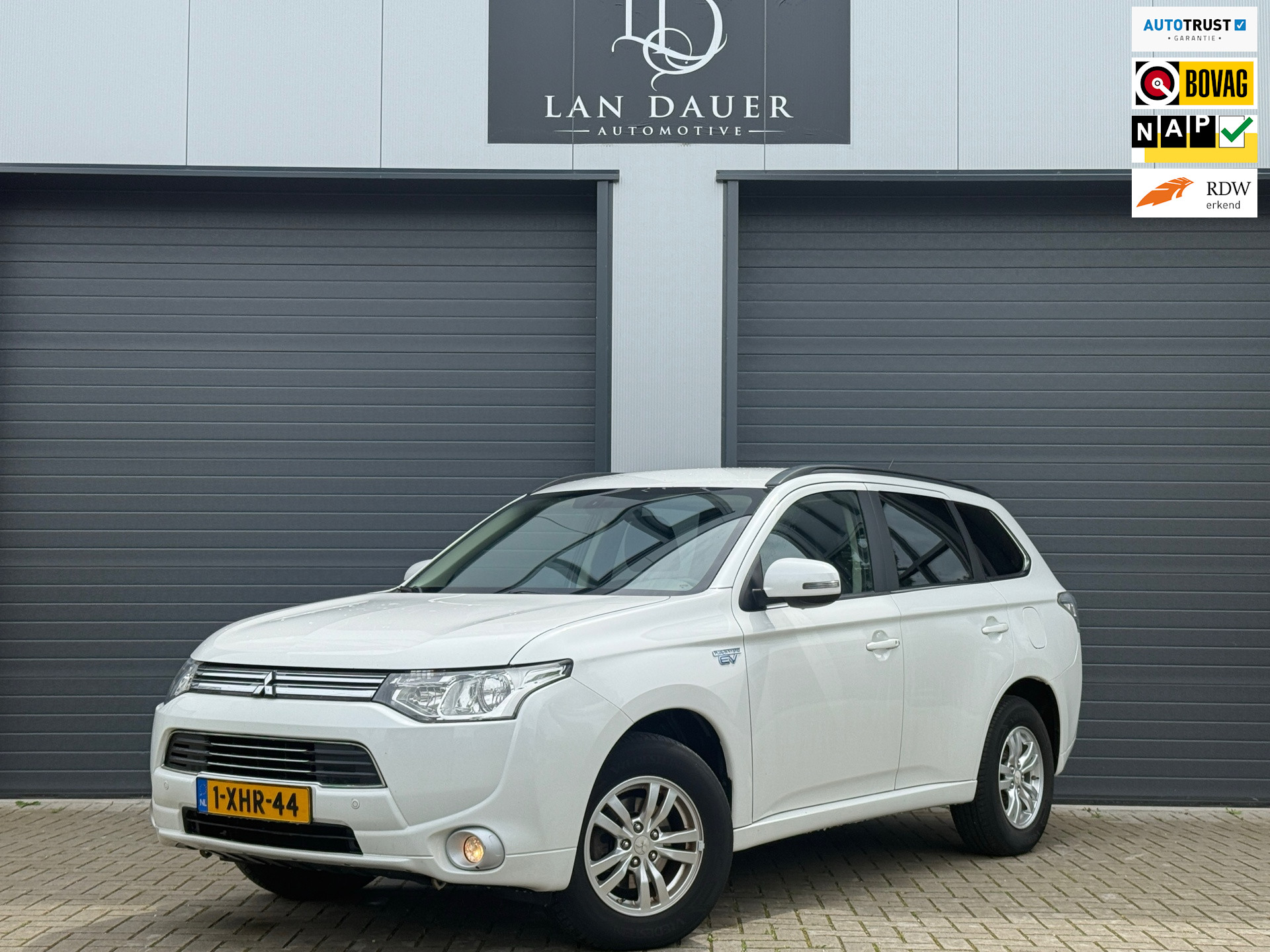 Foto van MITSUBISHI MITSUBISHI OUTLANDER