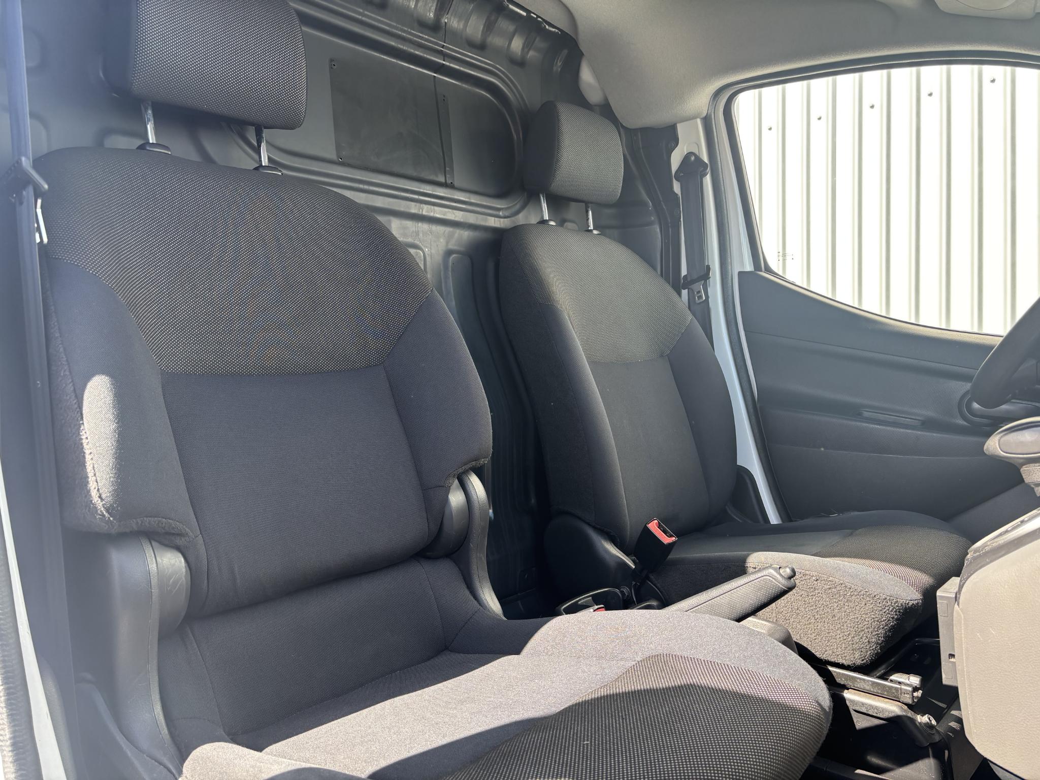 Foto van Nissan Nissan E-nv200