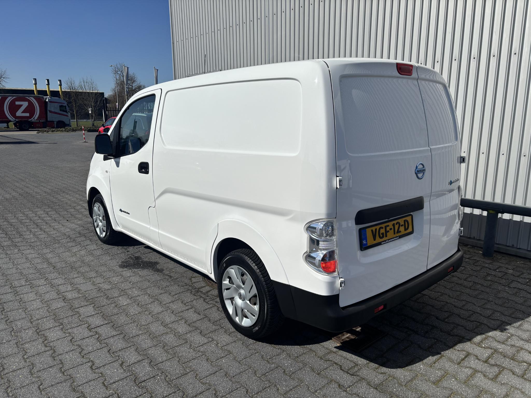 Foto van Nissan Nissan E-nv200