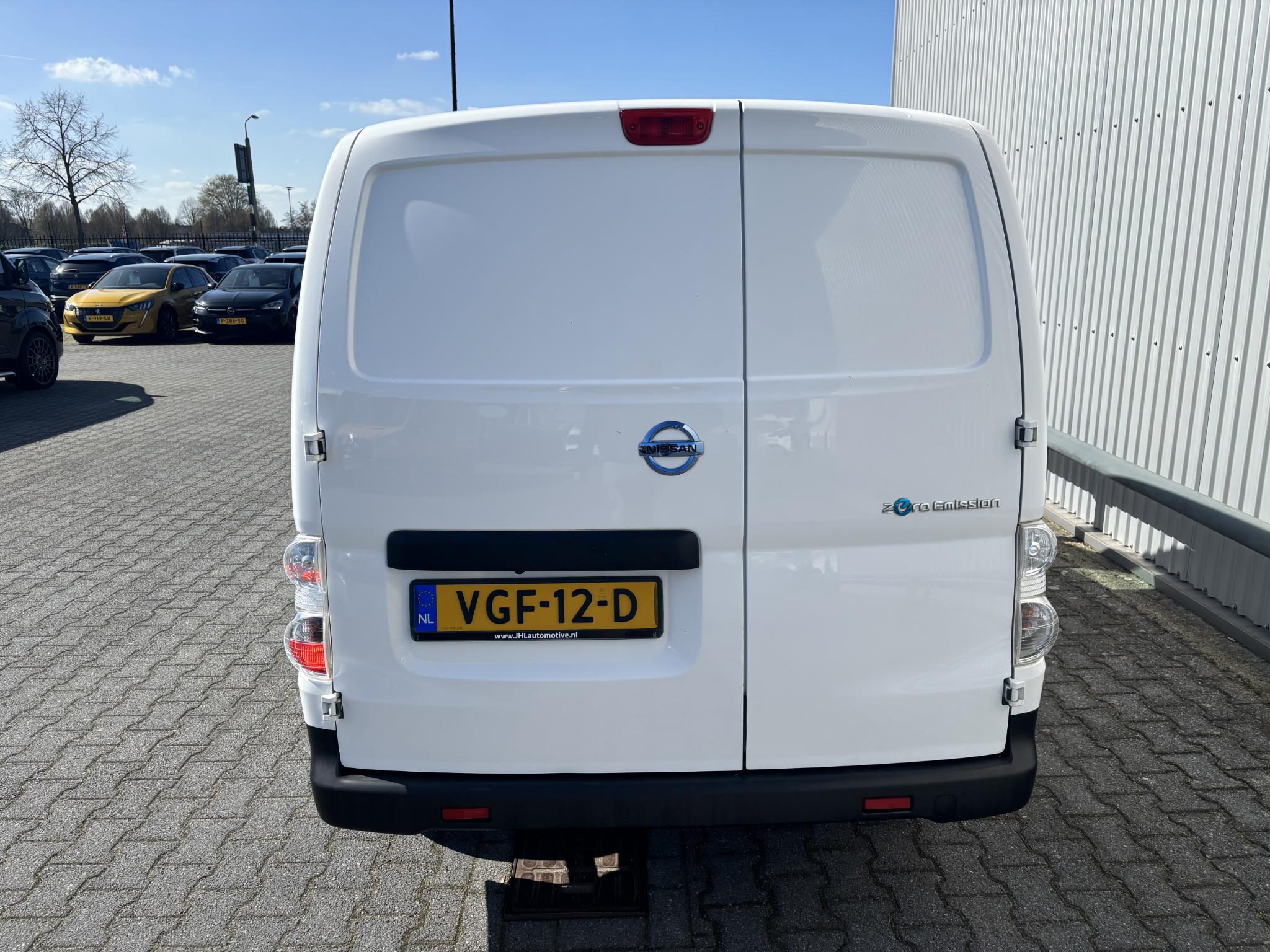 Foto van Nissan Nissan E-nv200