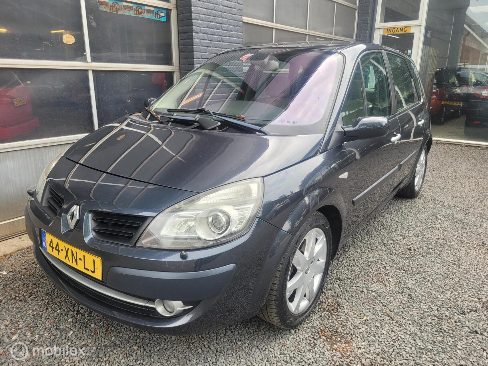 Foto van RENAULT MEGANE SCENIC