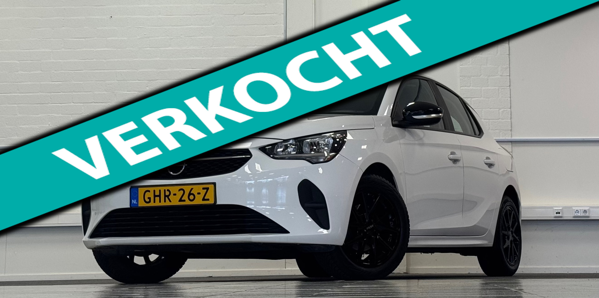 Opel Corsa 1.2i Edition LM velgen Android 9" 100% Onderhouden Allseason banden 2020 - voorkant