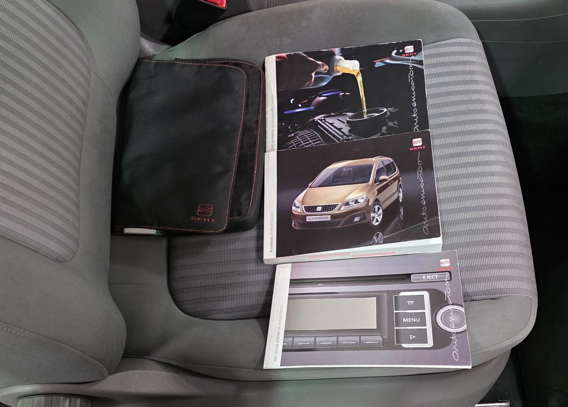 Foto van Seat Alhambra