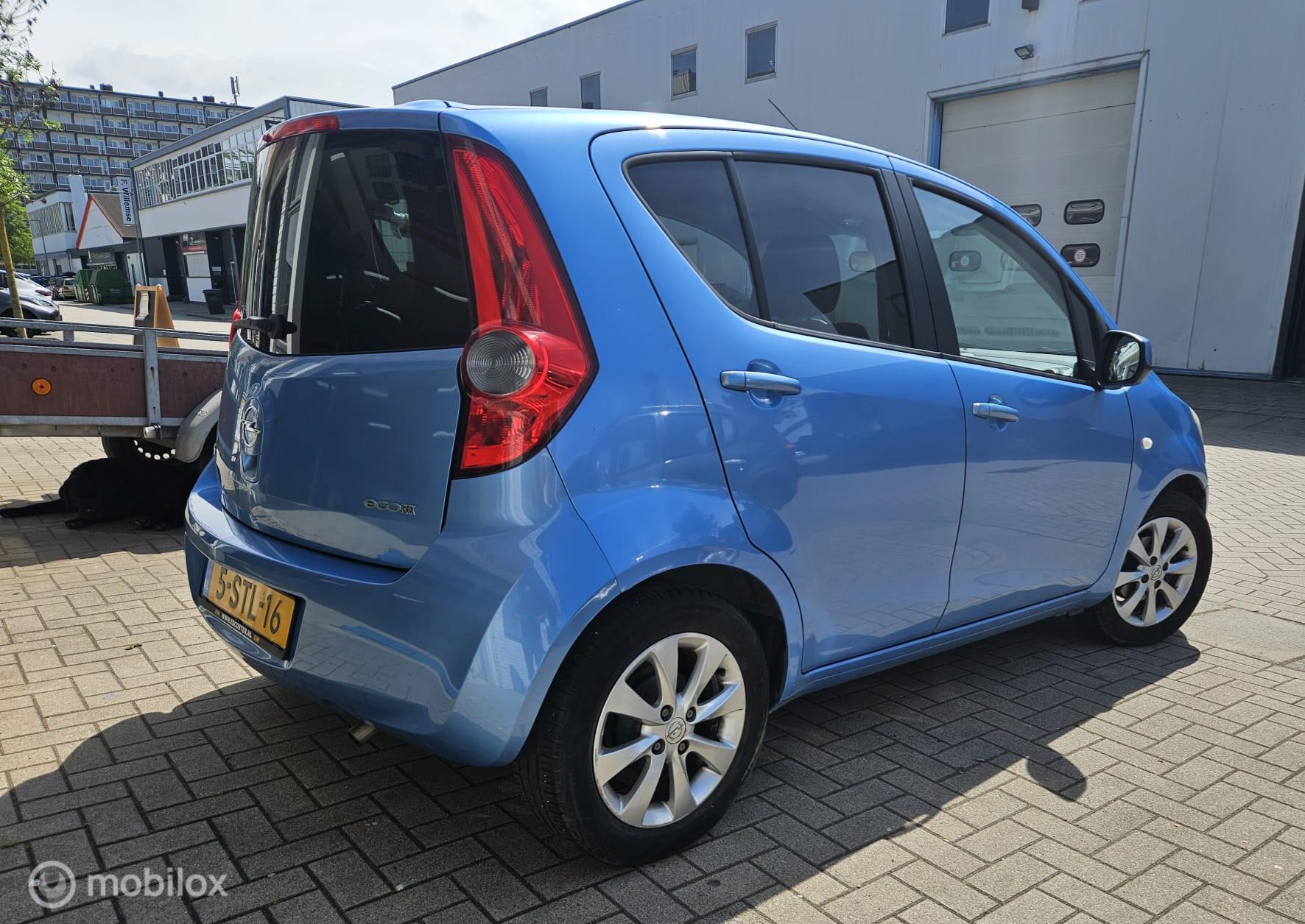 Foto van Opel Agila