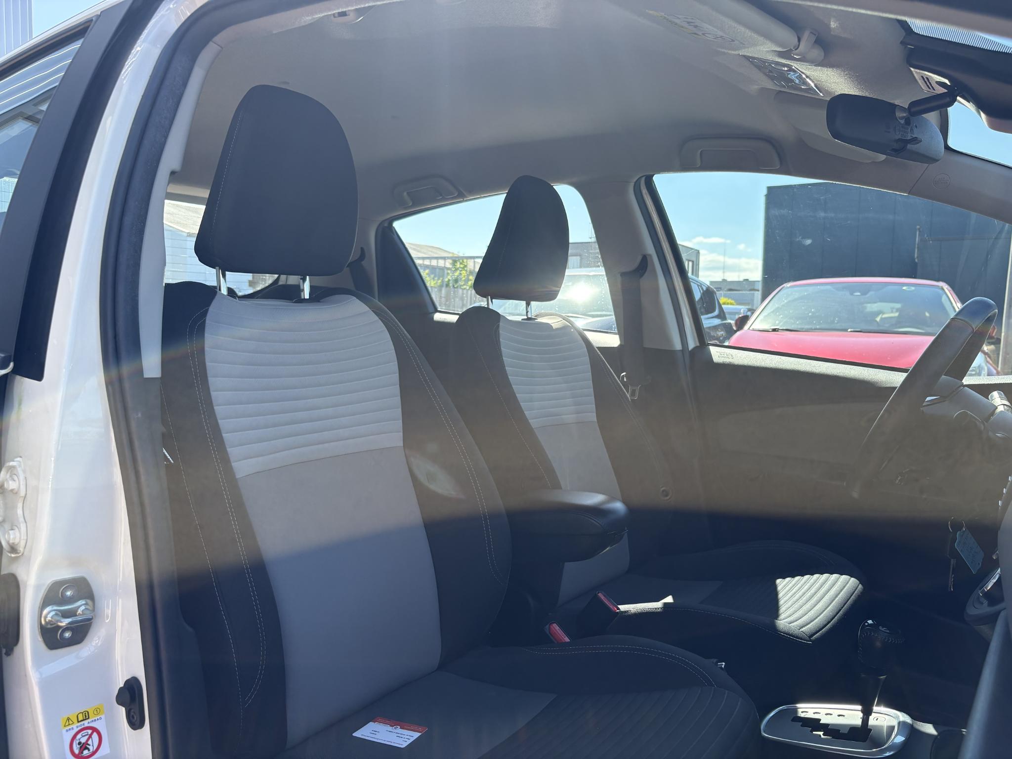 Foto van Toyota Toyota Yaris Hybrid
