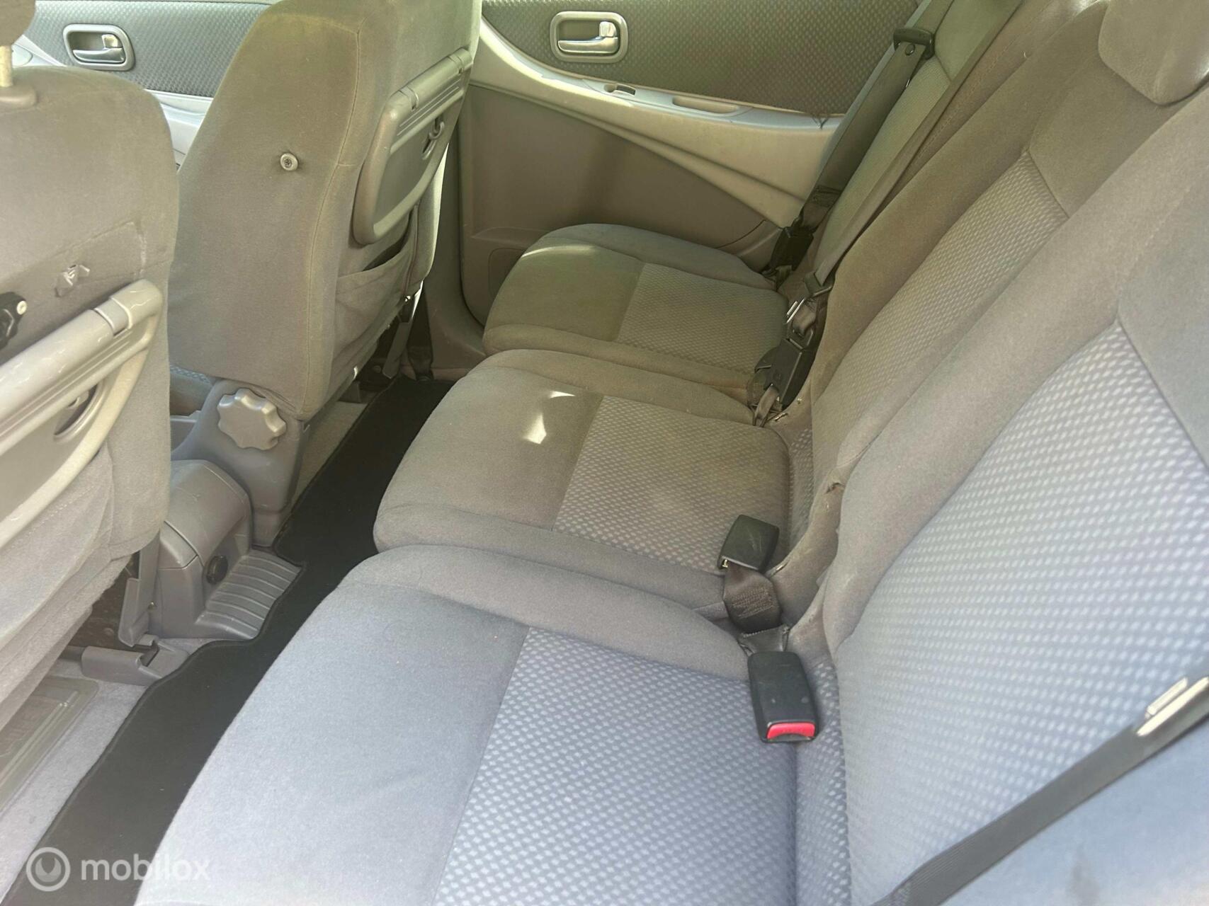 Foto van Nissan Nissan Almera Tino
