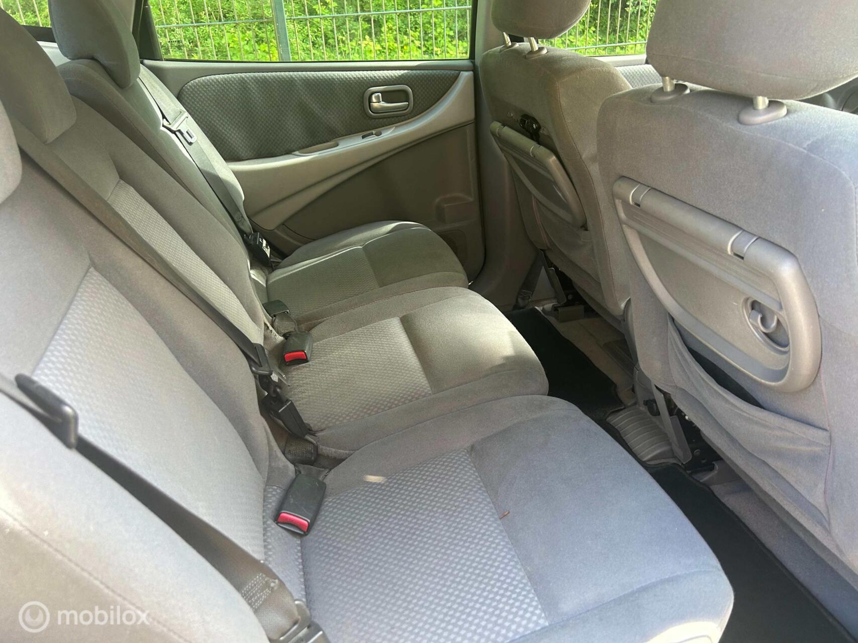 Foto van Nissan Nissan Almera Tino