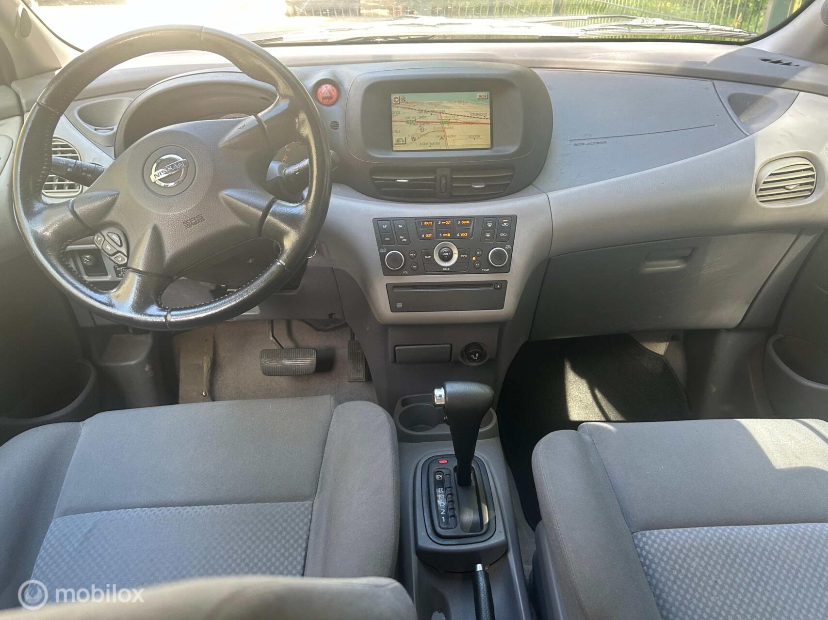 Foto van Nissan Nissan Almera Tino