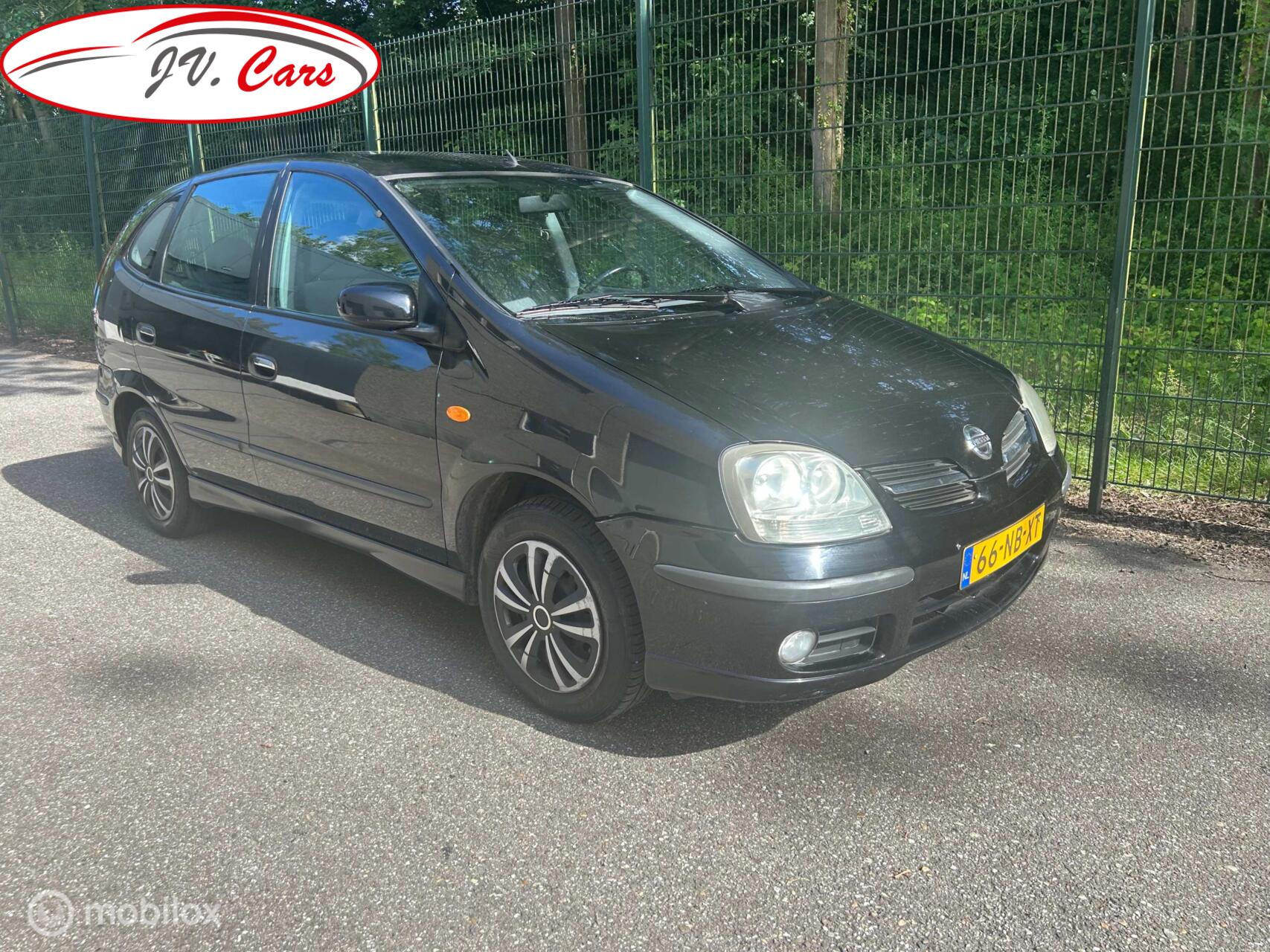 Foto van Nissan Nissan Almera Tino