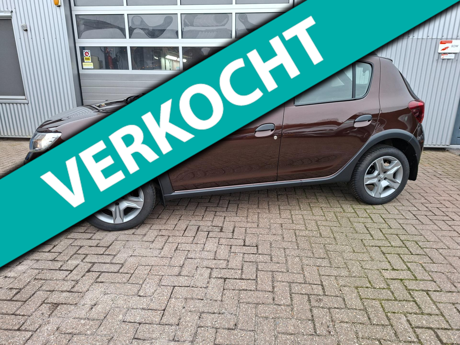 Dacia Sandero TCe Stepway Automaat Airco Navi Trekhaak 2017 - voorkant
